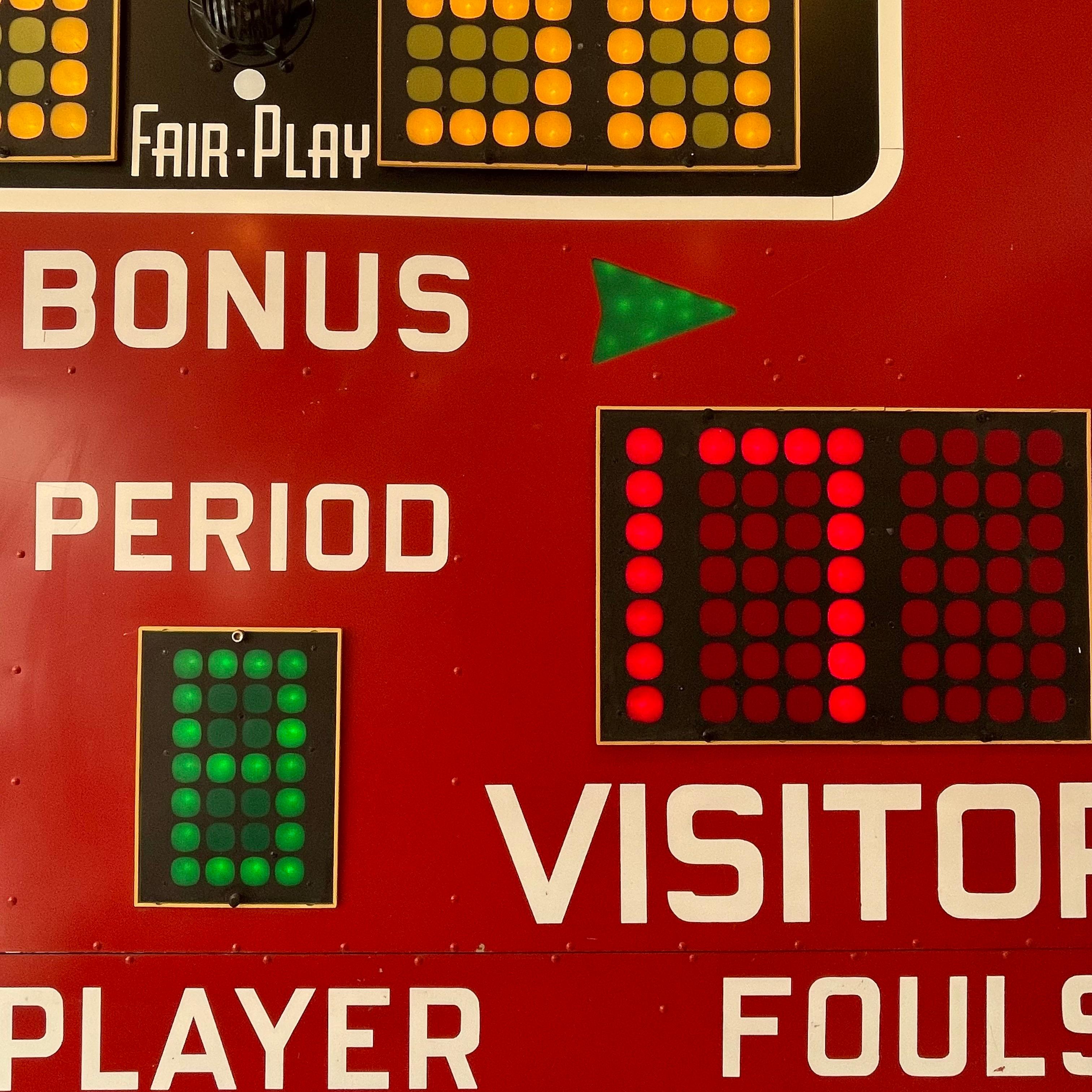 Fair Play Basketball Scoreboard, 1980s In Good Condition In Los Angeles, CA