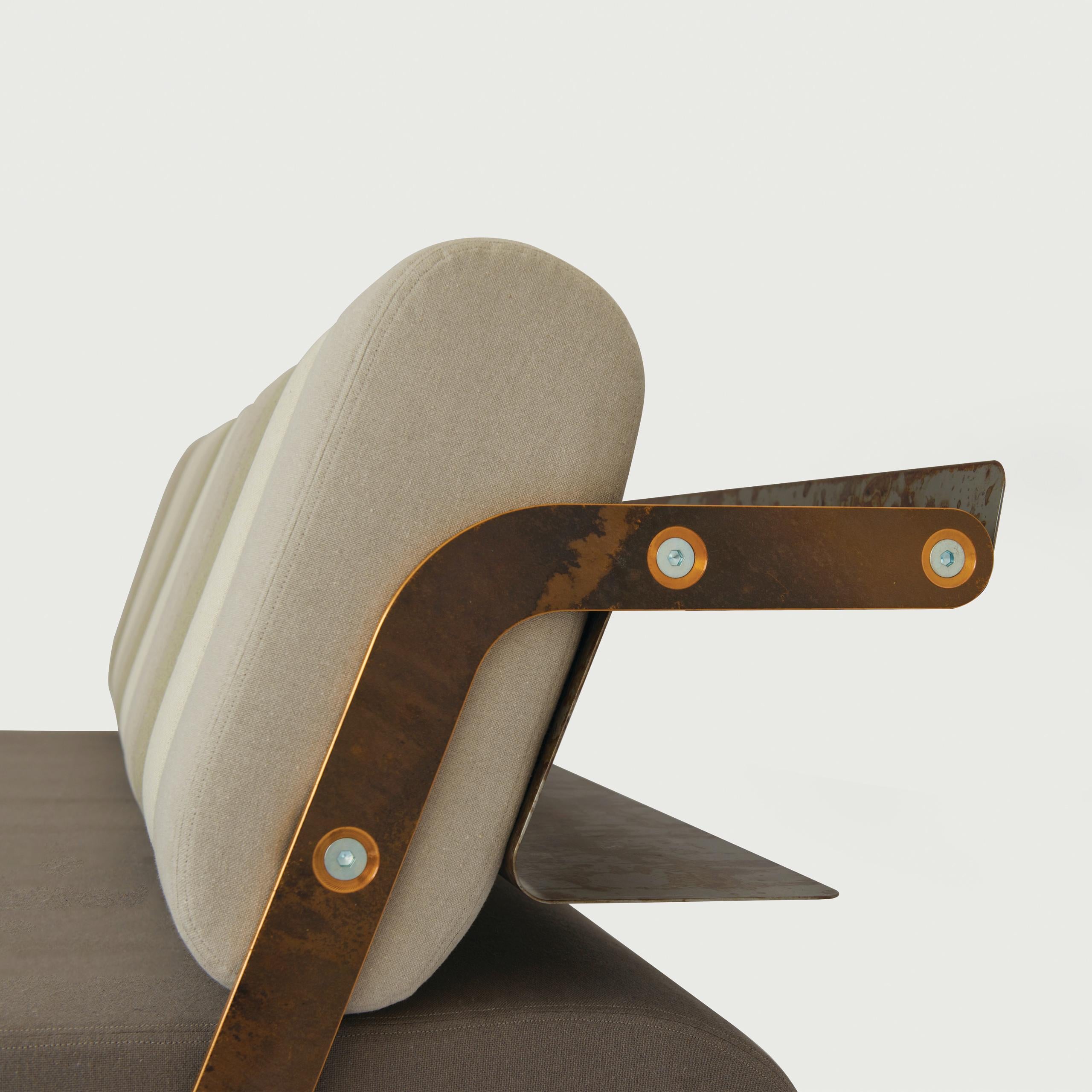 Canapé Fair Play en coton, tissu d'ameublement, structure en cuivre et fer de Mario Milana en vente 1