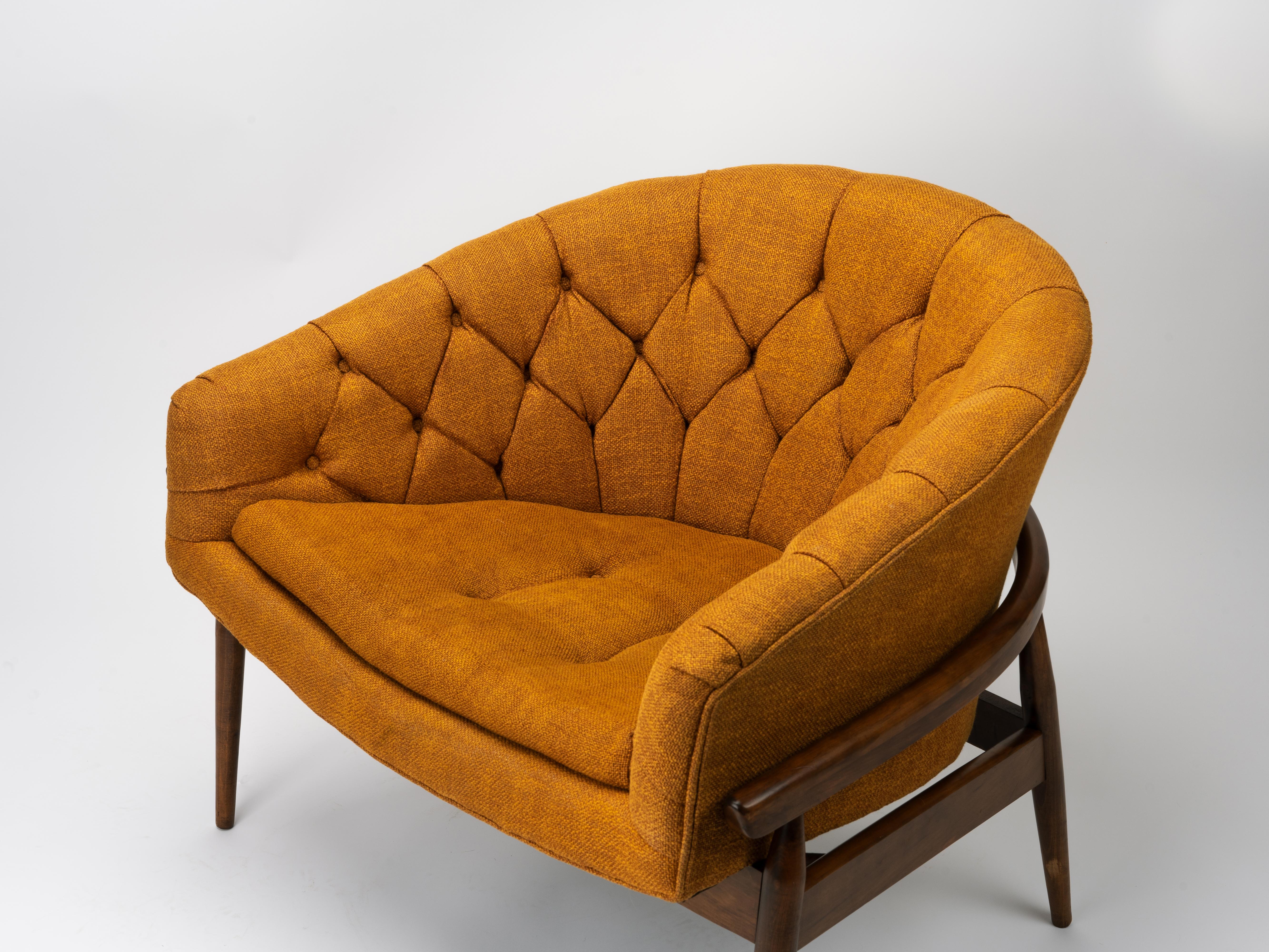 Fairfield Chair Co. Gold Tufted Mid-Century Barrel Back Lounge Chair For Sale 5