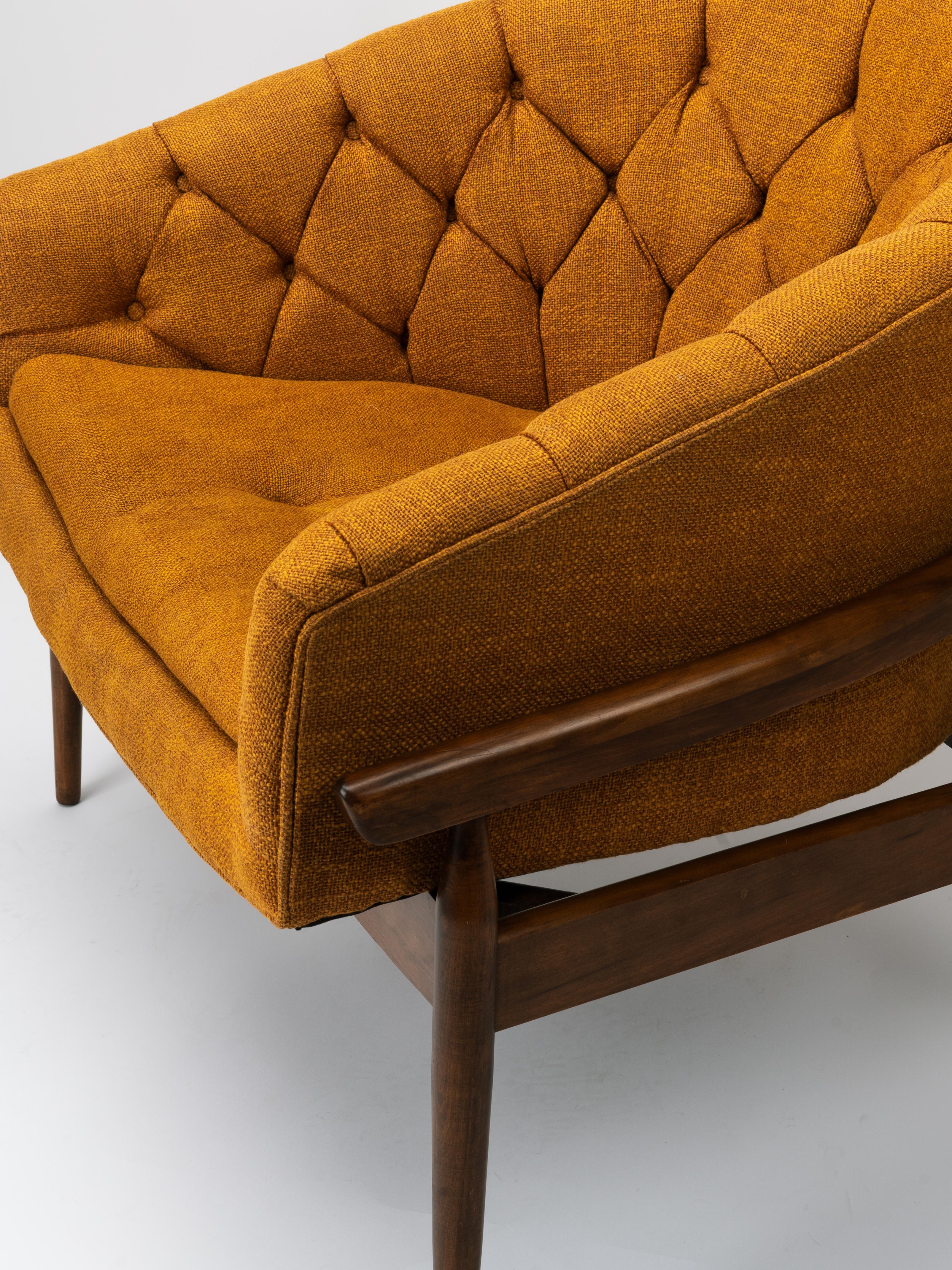 Fairfield Chair Co. Gold Tufted Mid-Century Barrel Back Lounge Chair For Sale 6