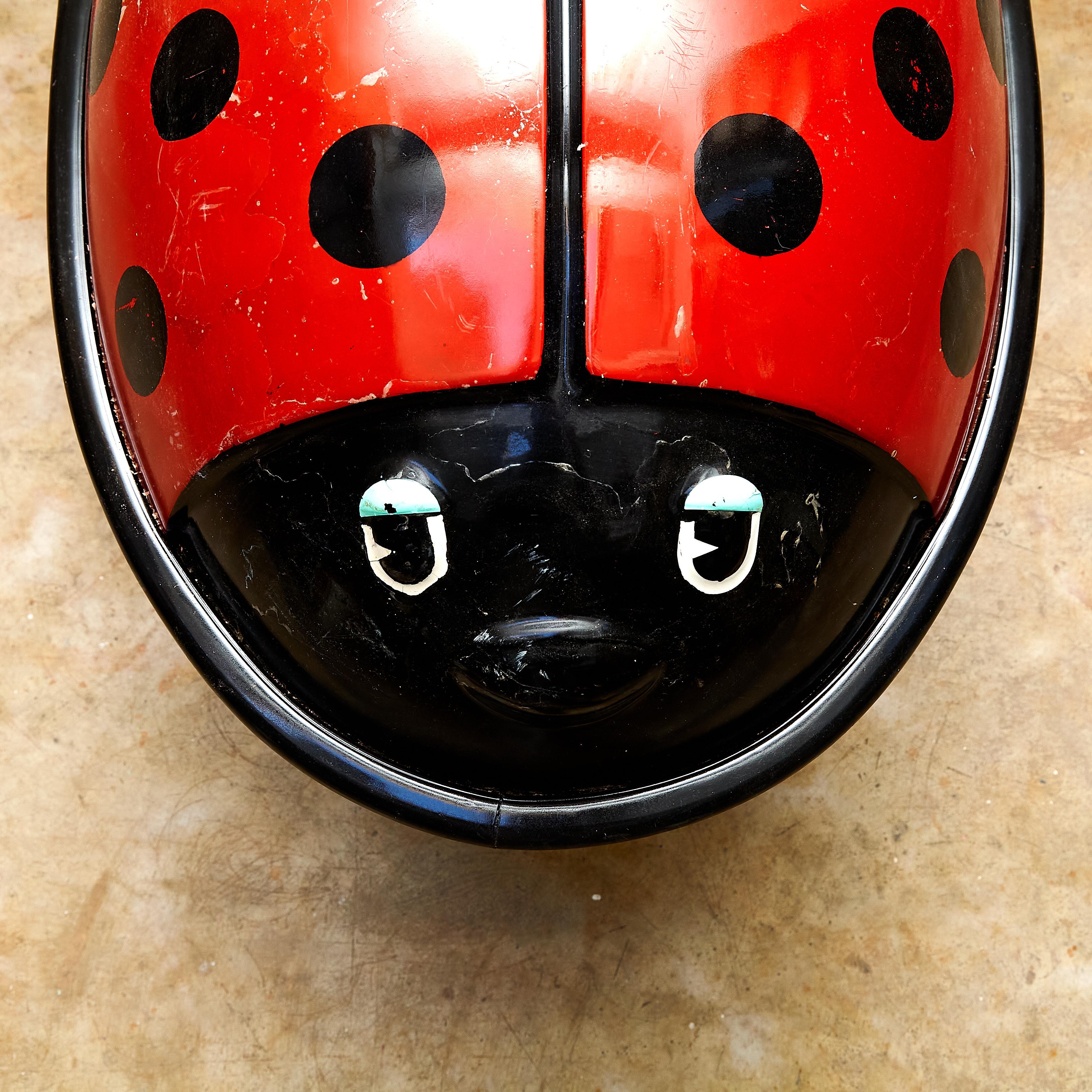 Barchetta Coccinella del Luna Park, 1970 circa in vendita 4