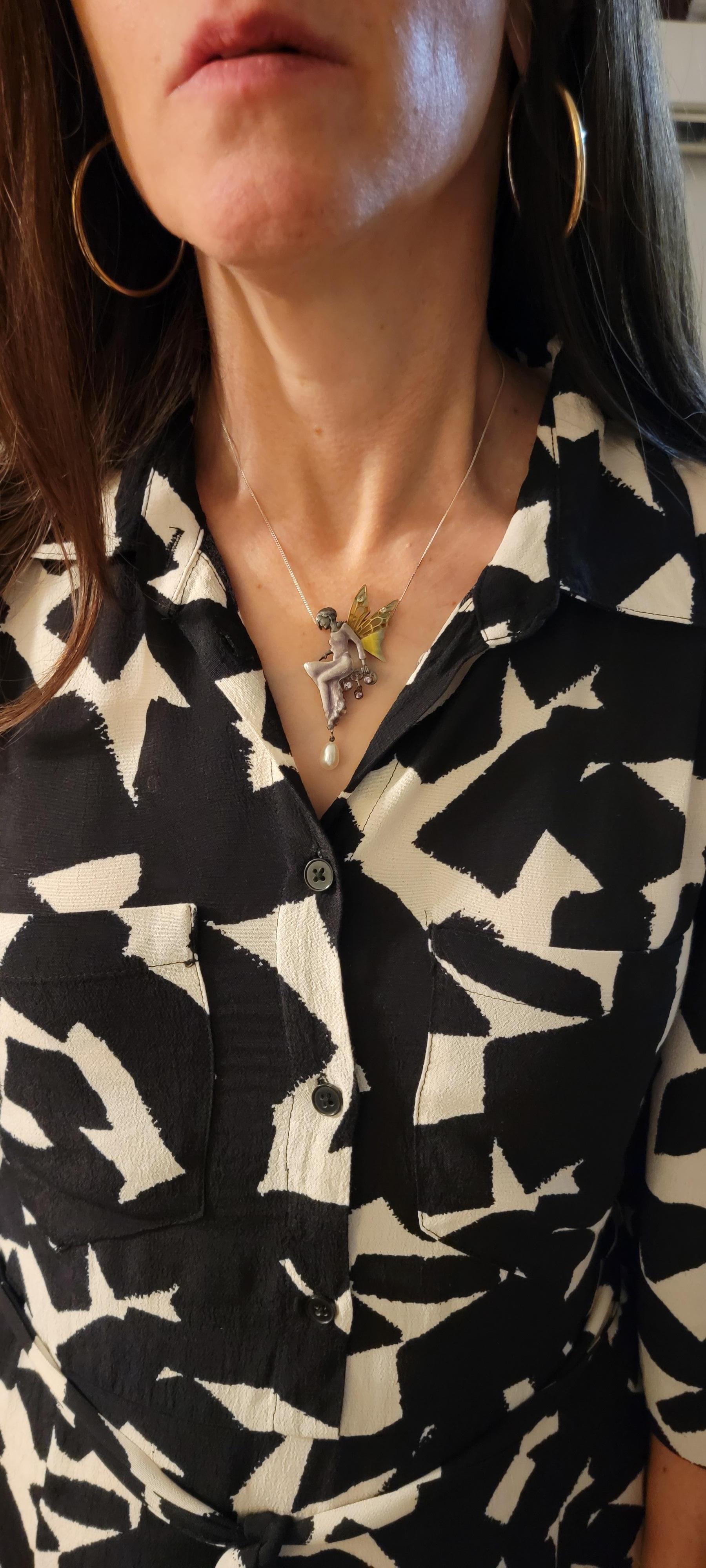 Fairy Lady Nouveau 1910 Broche broche émaillée argent et or 18 carats en vente 2