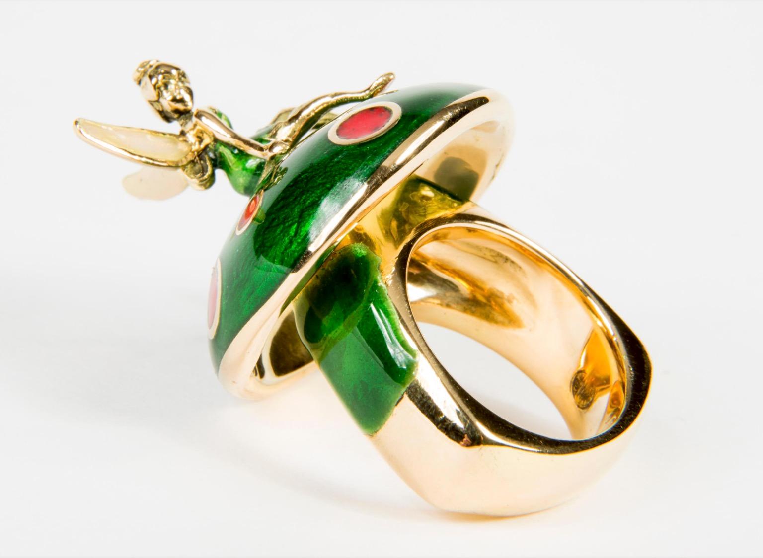 Fairy Tale Red and Green Enamel 18 Karat Yellow Gold Cocktail Ring For Sale 3