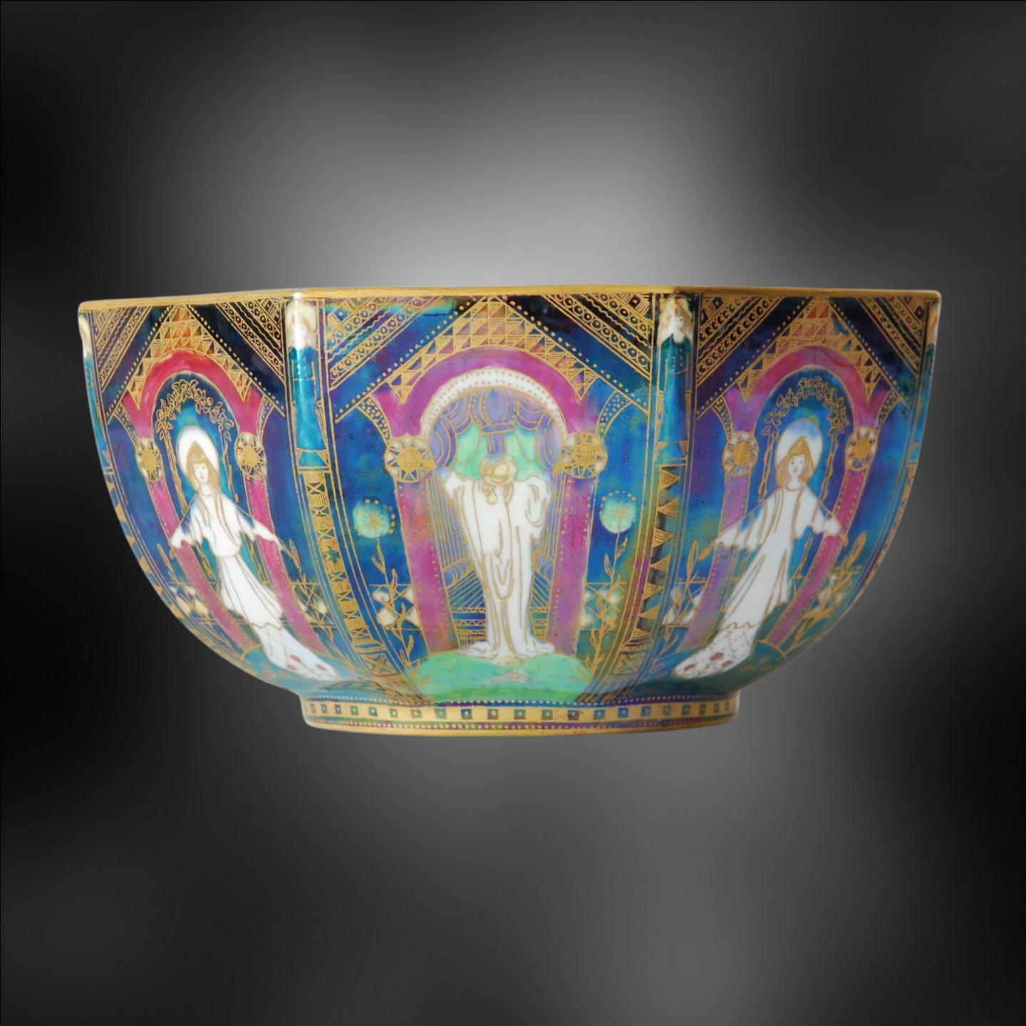Fairyland Lustre Bowl, Geisha Wedgwood, circa 1925 For Sale 4