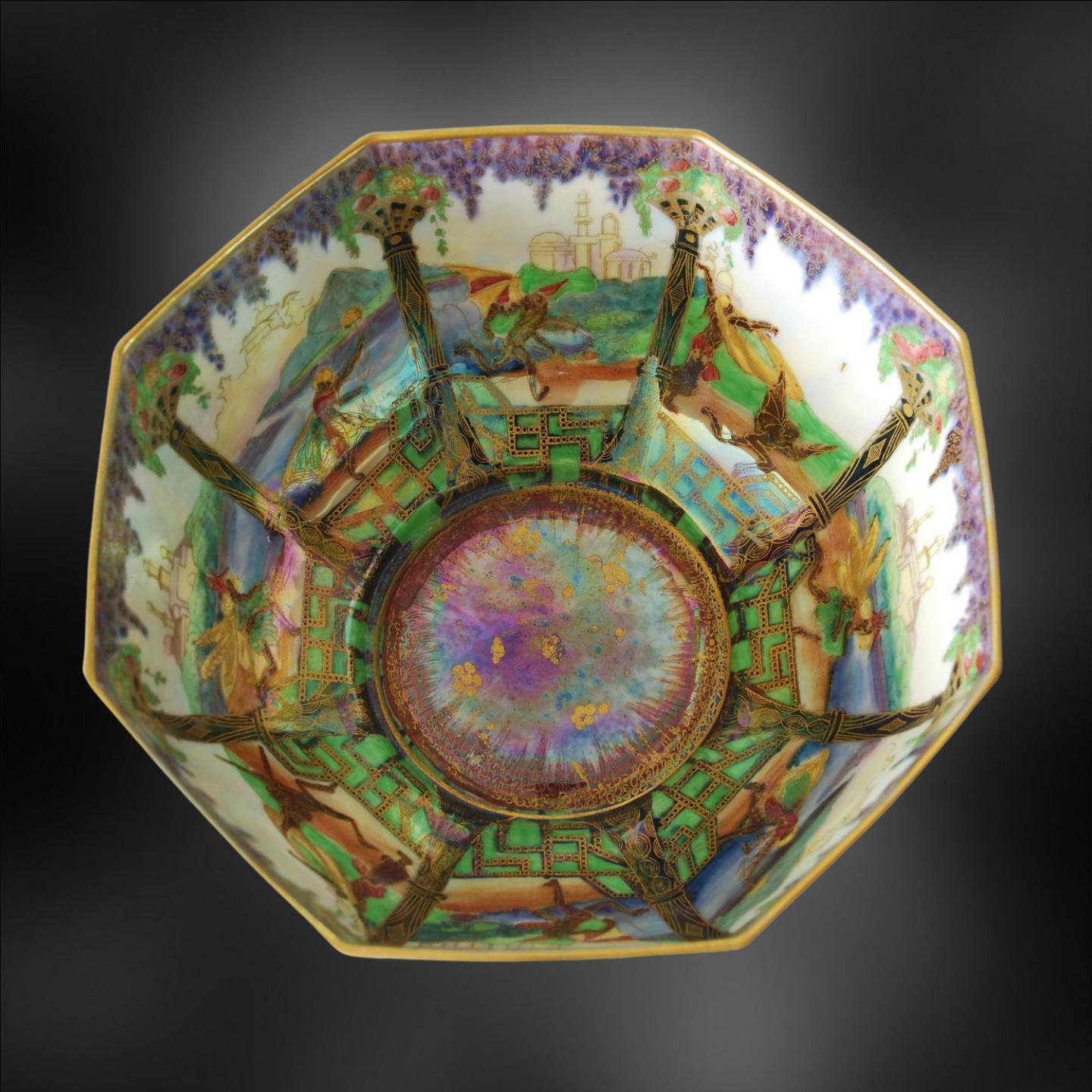 English Fairyland Lustre Bowl, Geisha Wedgwood, circa 1925 For Sale