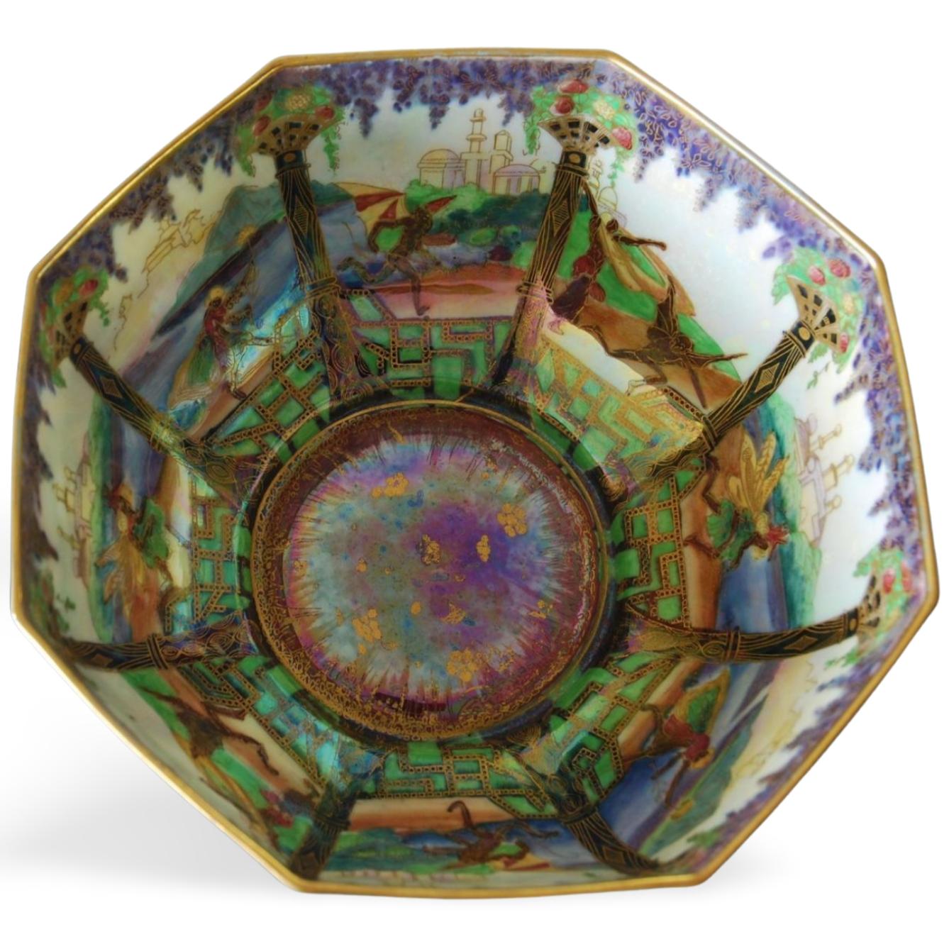 Fairyland Lustre Bowl, Geisha Wedgwood, circa 1925 In Excellent Condition For Sale In Melbourne, Victoria