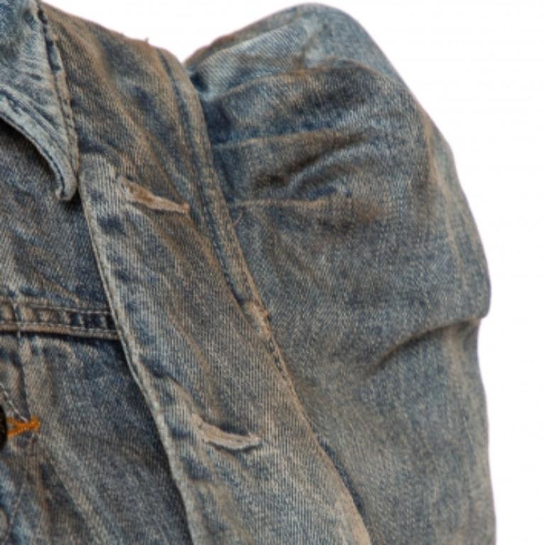 Elevate your casual looks with this denim jacket from Faith Connexion. Crafted with 100% cotton, the distressing details along with the collar, and Victorian style is the reason why this jacket is a must-have. You'll love how the jacket has a