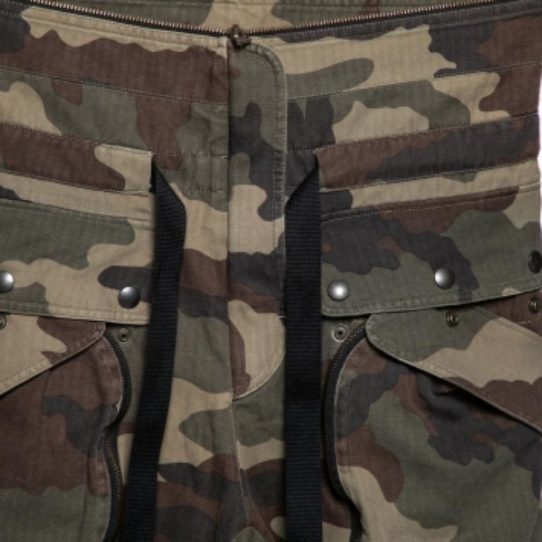 Black Faith Connexion Camouflage Printed Cotton Rolled Up Cuffs Shorts S For Sale
