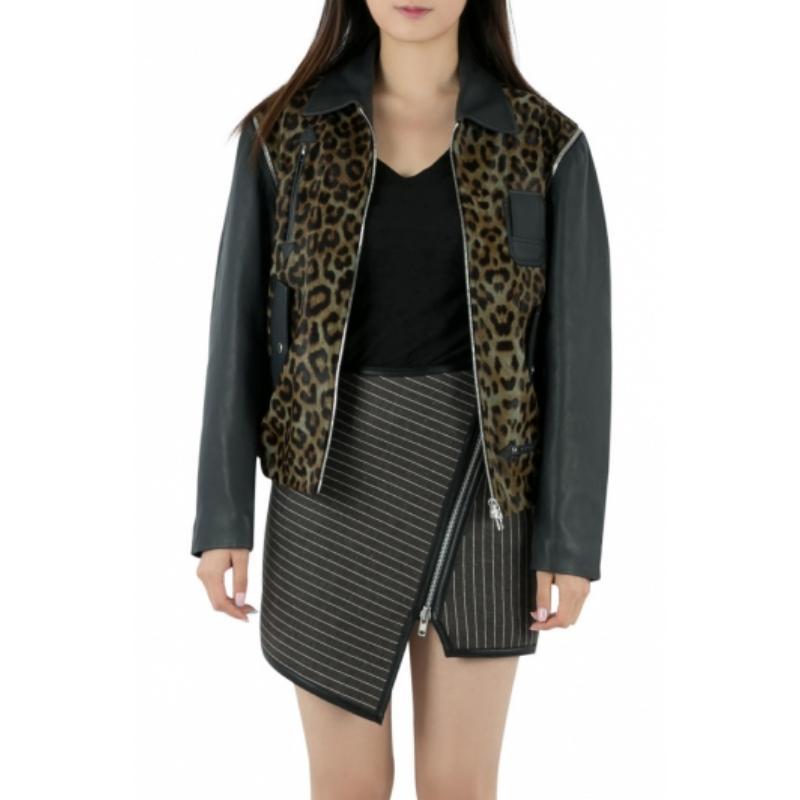Faith Connexion Khaki Navy Cheetah Print Detachable Sleeve Detail Moto Jacket XS In condizioni buone in vendita a Dubai, Al Qouz 2