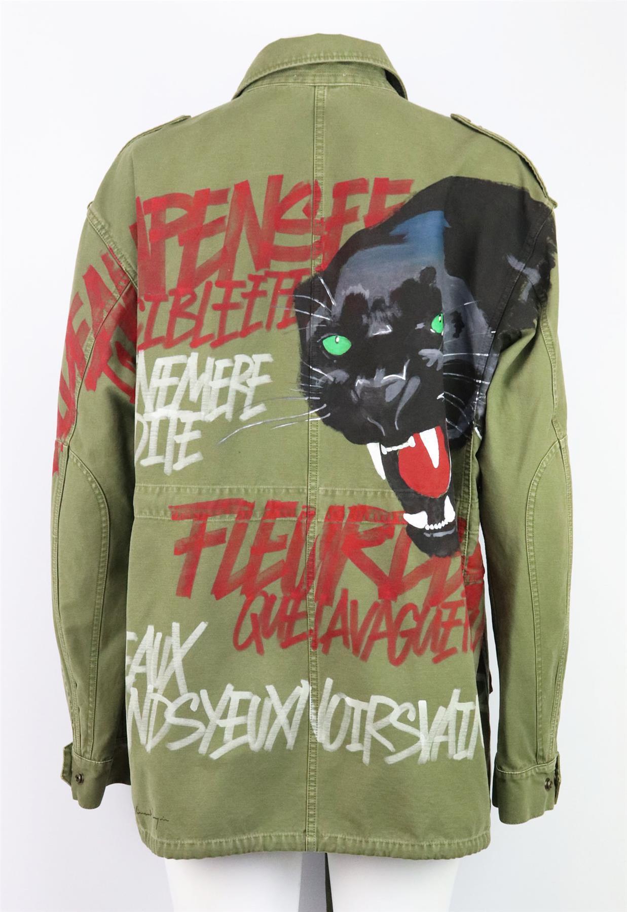 This jacket by Faith Connexion by artist Vincent Dacquin is made from cotton-canvas, it has a cool panther and graffiti print on the back, the slightly oversized silhouette will layer effortlessly over everything. Khaki cotton-canvas. Concealed