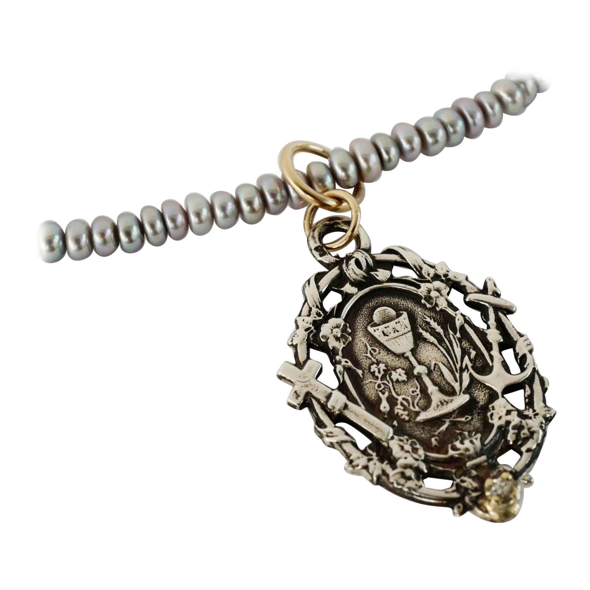 Medal Faith Hope Love White Diamond Pearl Chain Necklace Chrysoprase J Dauphin For Sale