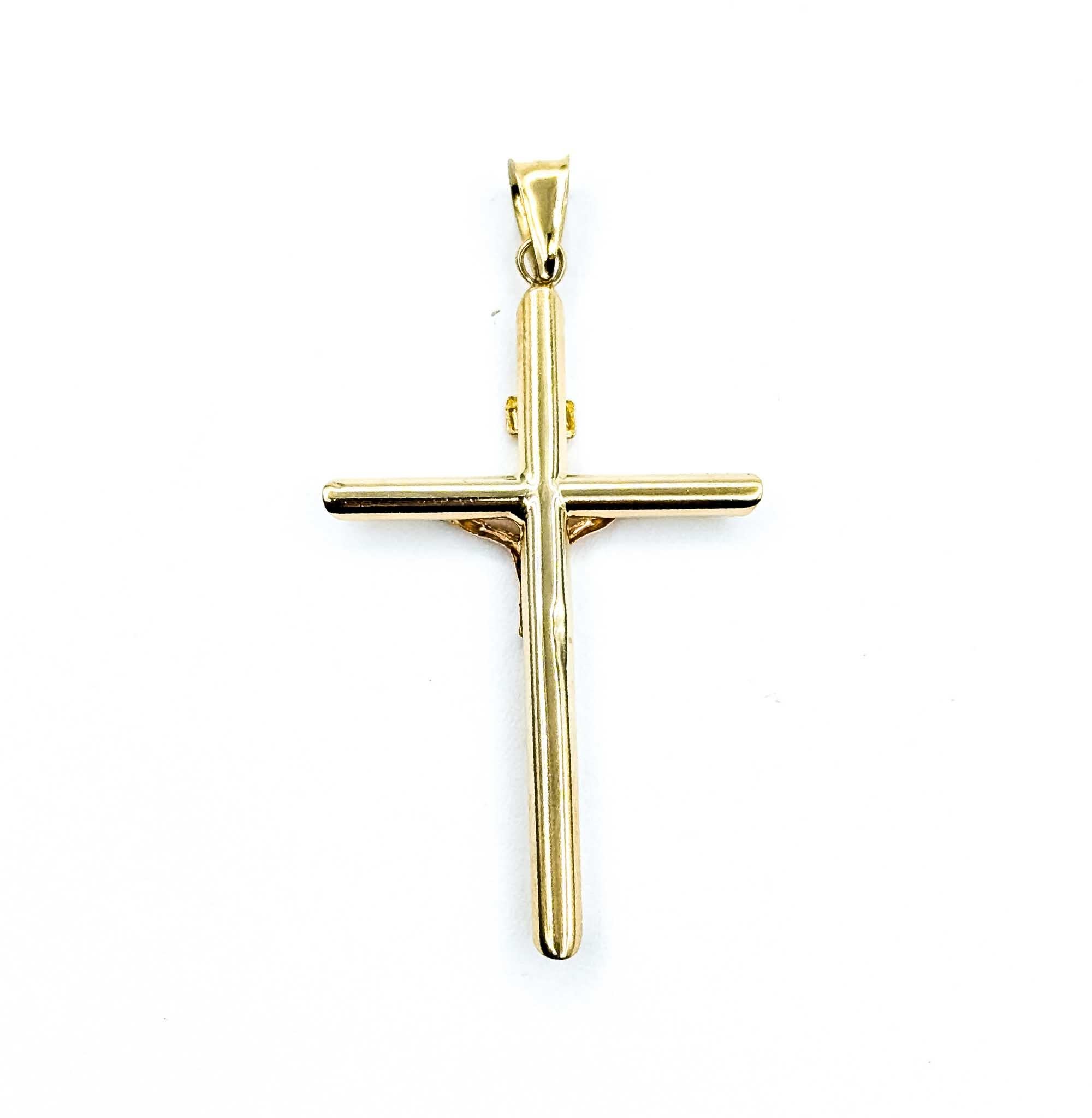 Pendentif Crucifix fidèle en or jaune 14k Unisexe en vente