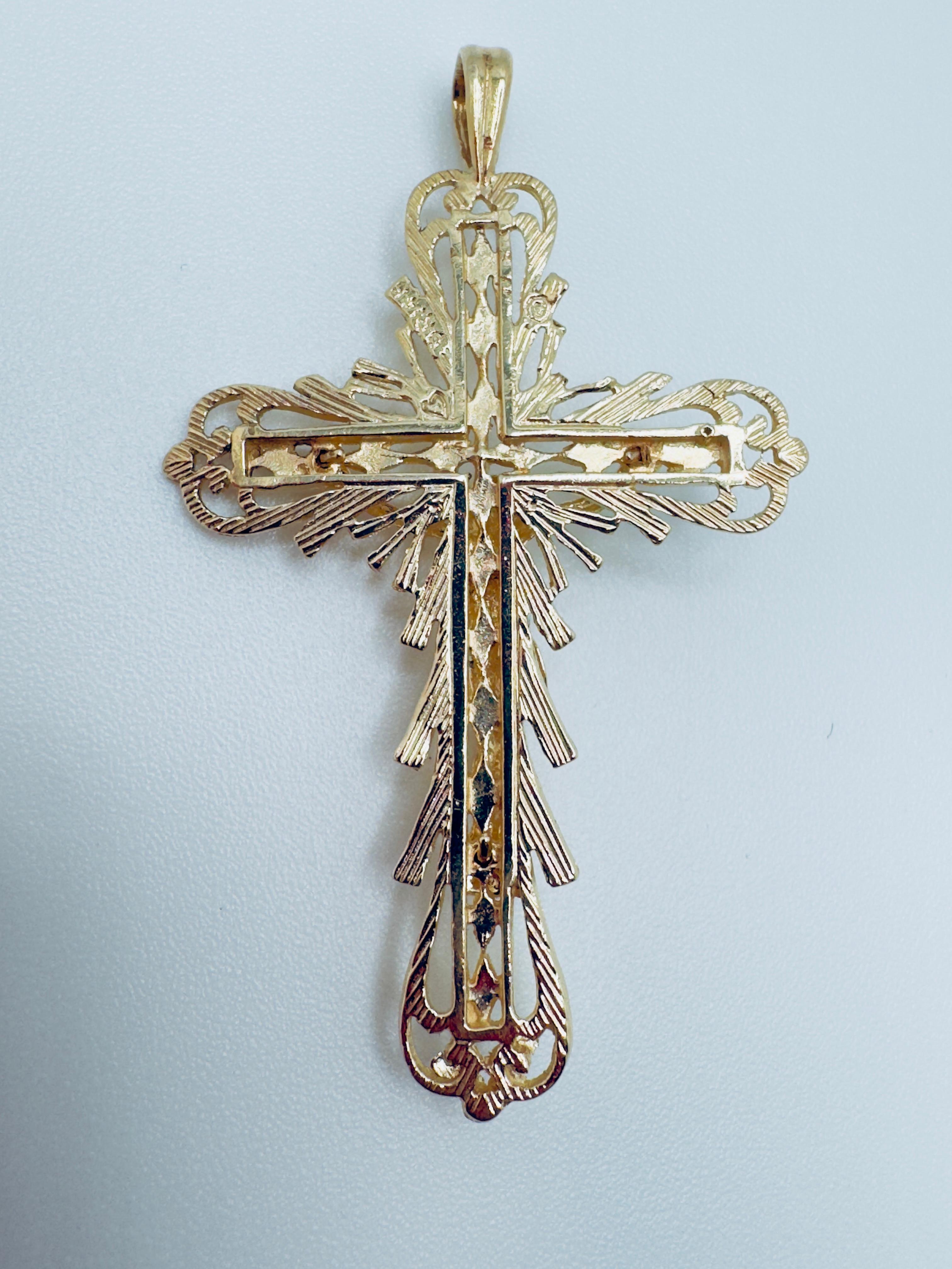 Ciondolo a forma di croce con diamante Faithful Radiance in vendita 1