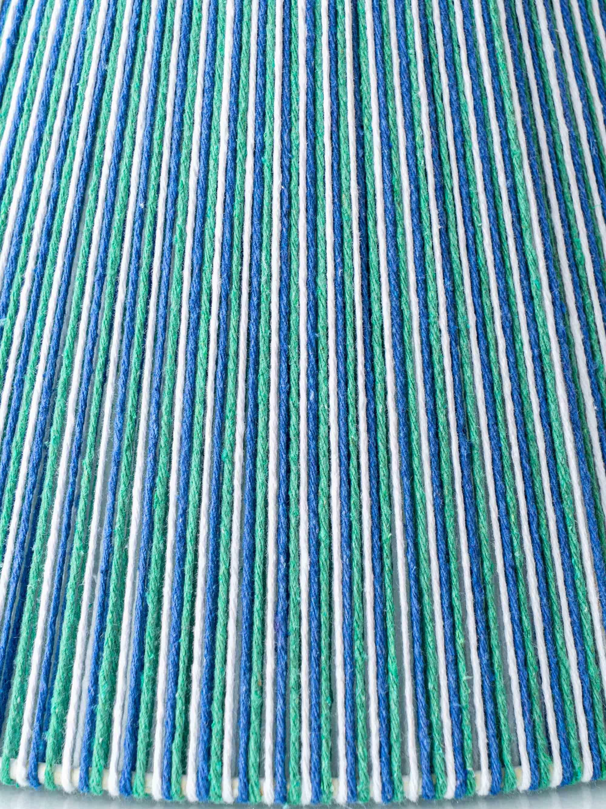 Lámpara de mesa de cerámica Fajalauza con pantalla tejida a mano, Granada, España en venta 4