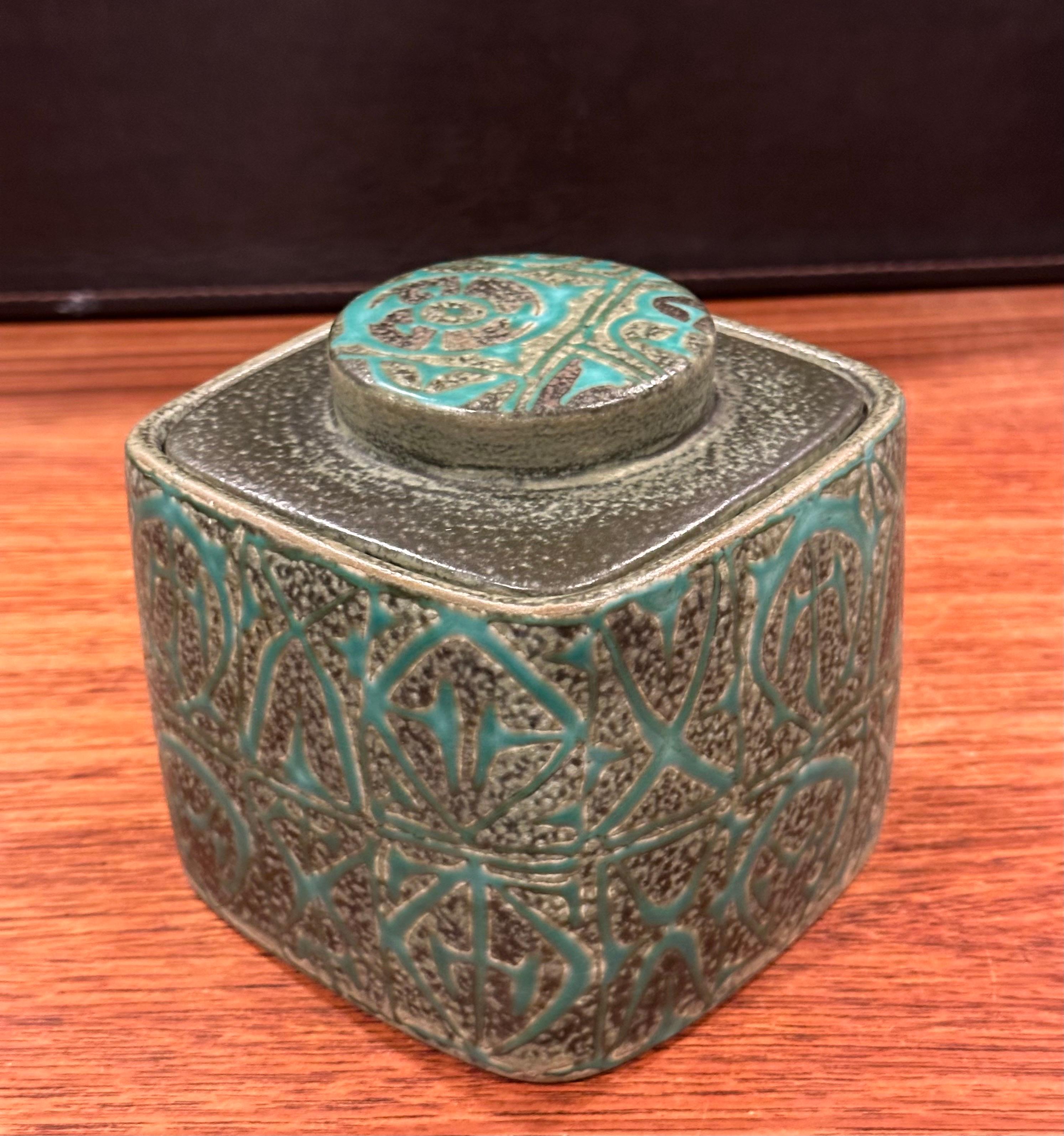 Fajance Lidded Box / Humidor by Nils Thorsson for Royal Copenhagen For Sale 4