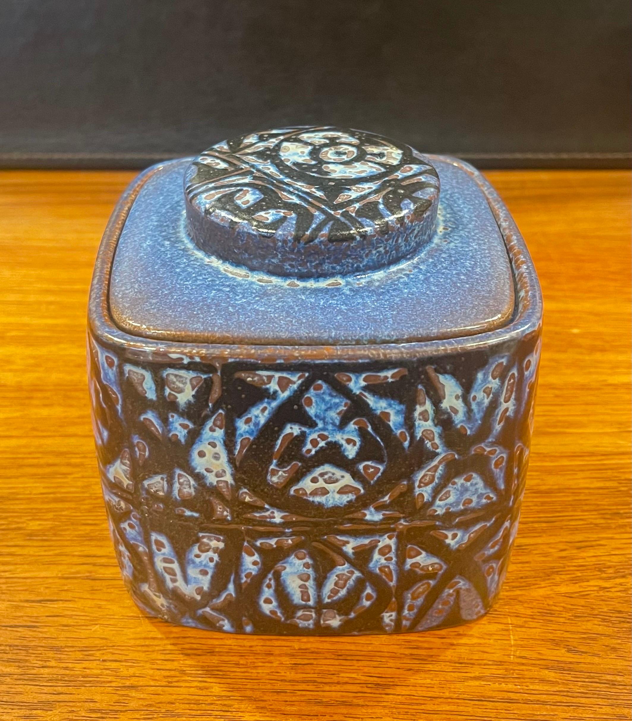 Mid-Century Modern Fajance Lidded Box / Humidor by Nils Thorsson for Royal Copenhagen For Sale