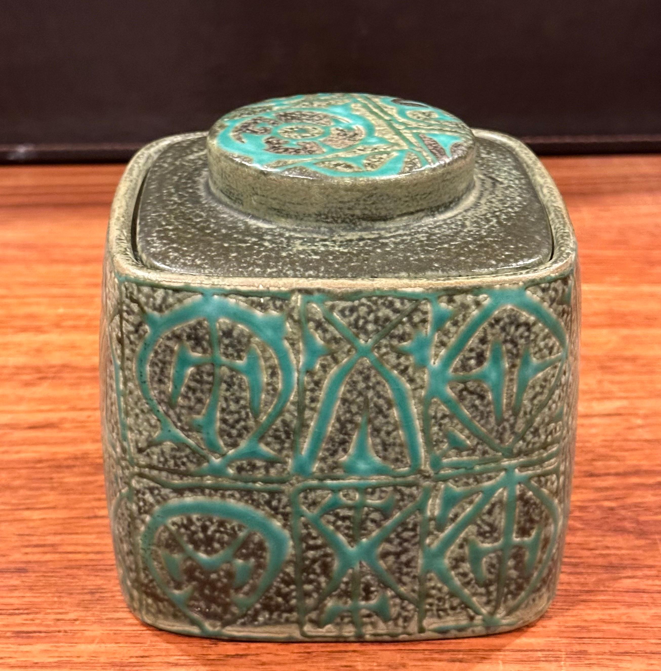 20th Century Fajance Lidded Box / Humidor by Nils Thorsson for Royal Copenhagen For Sale