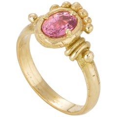 Fajar Ring, 18 Karat Yellow Gold with Sapphire