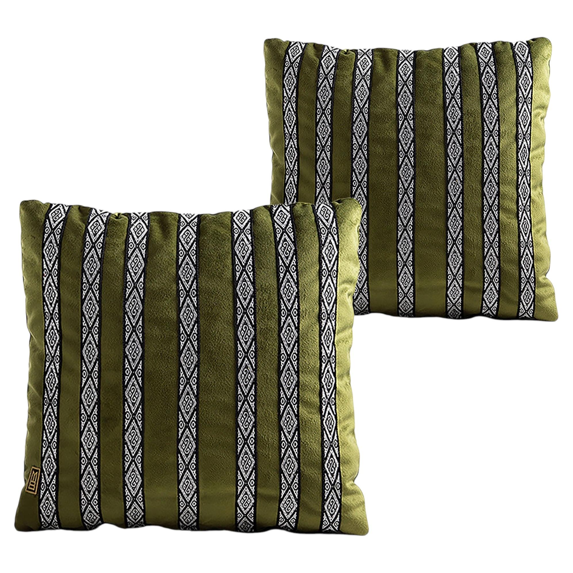 Cojines FAJAS Tejidos a Mano en Terciopelo Verde Oliva by ANDEAN, Set de 2