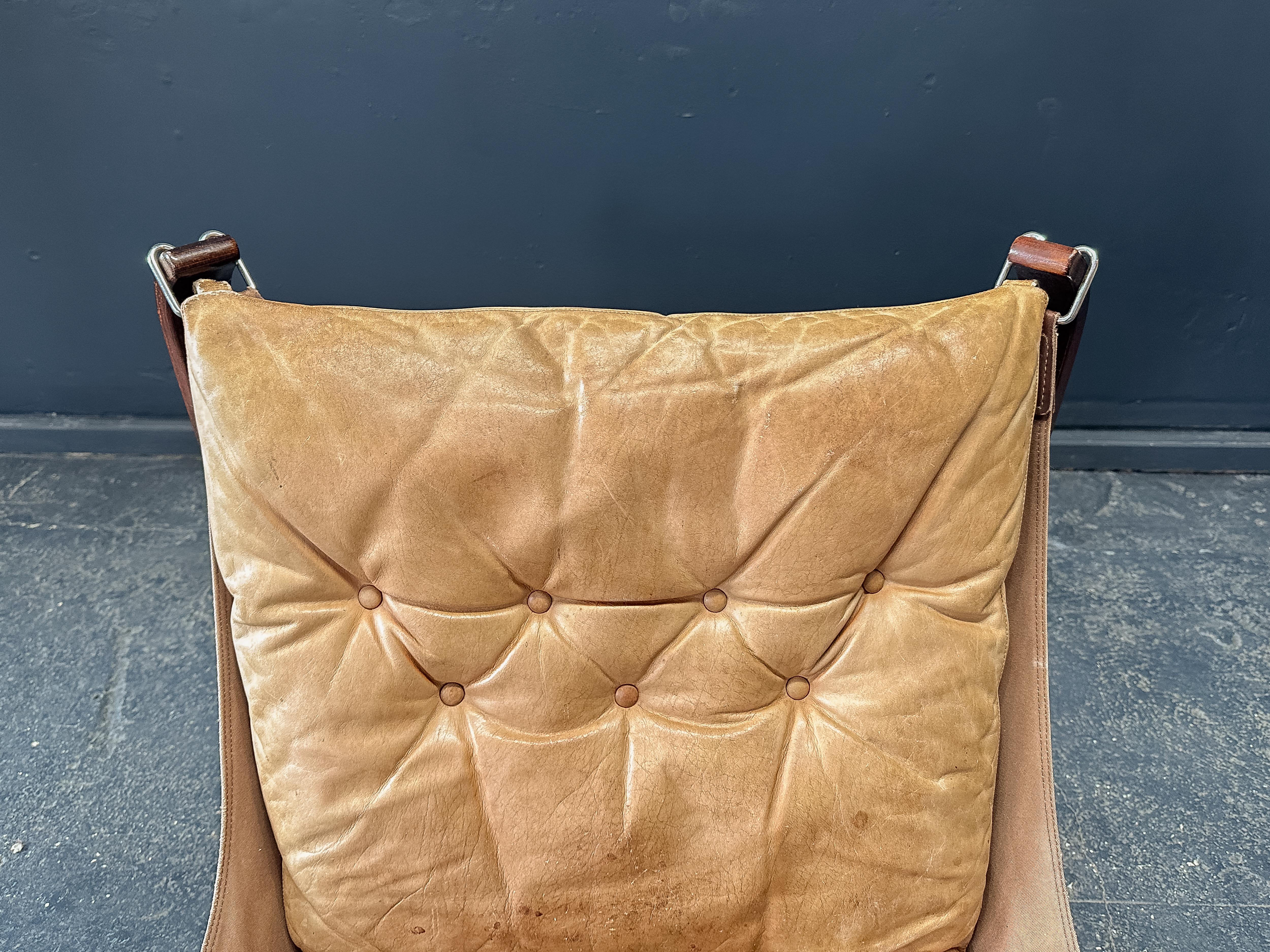 Halcón de Sigurd Ressell Cuero en venta