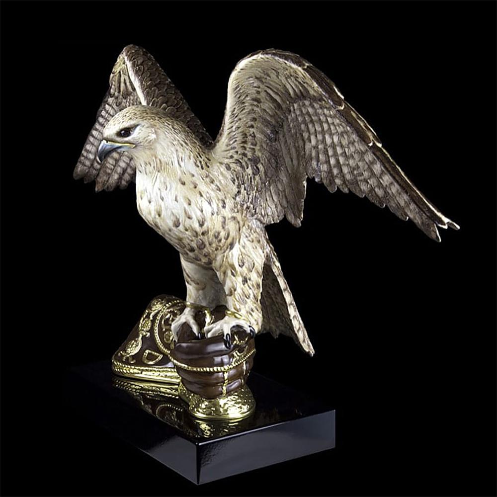 Falcon Flying Sculpture In New Condition For Sale In Paris, FR