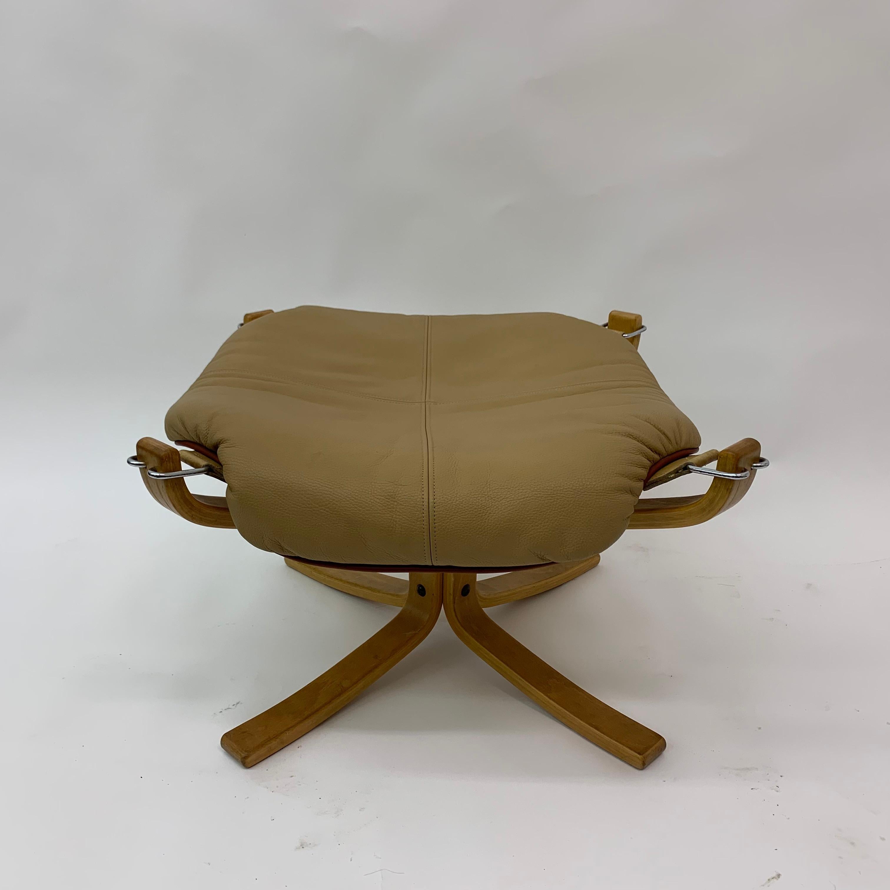 Falcon Leather hocker Chair by Sigurd Ressel for Vatne Møbler, 1970s For Sale 7