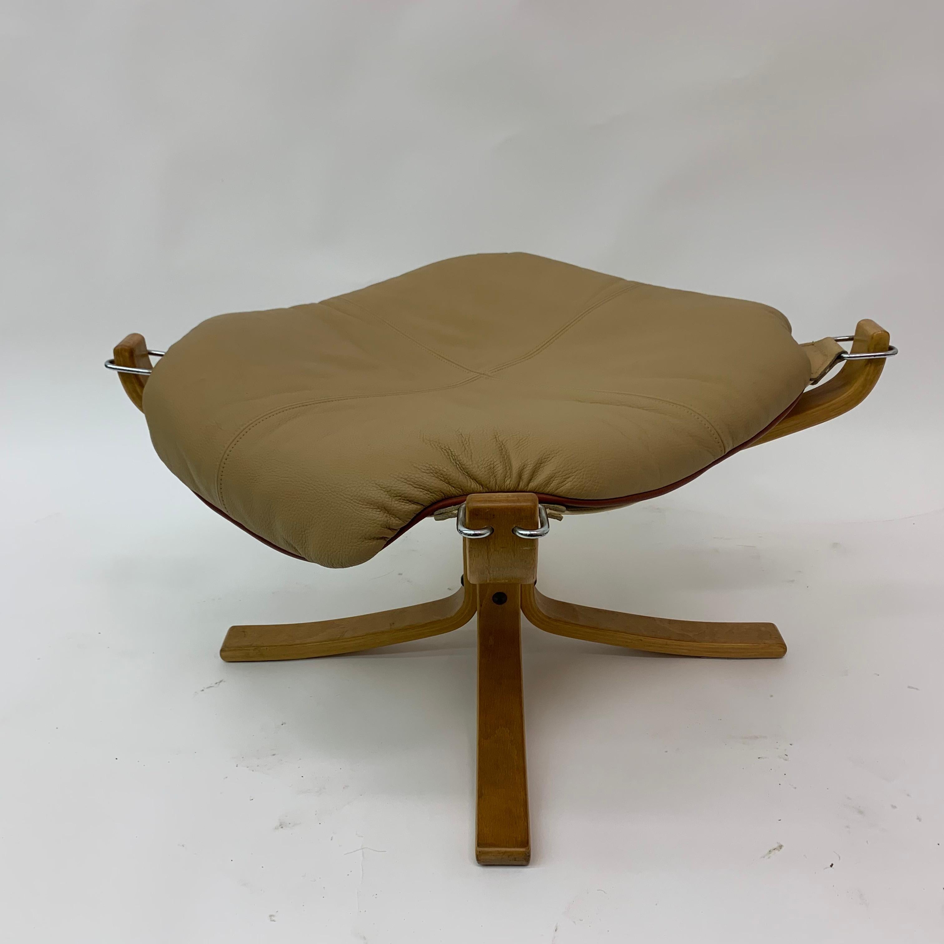 Falcon Leather hocker Chair by Sigurd Ressel for Vatne Møbler, 1970s For Sale 1