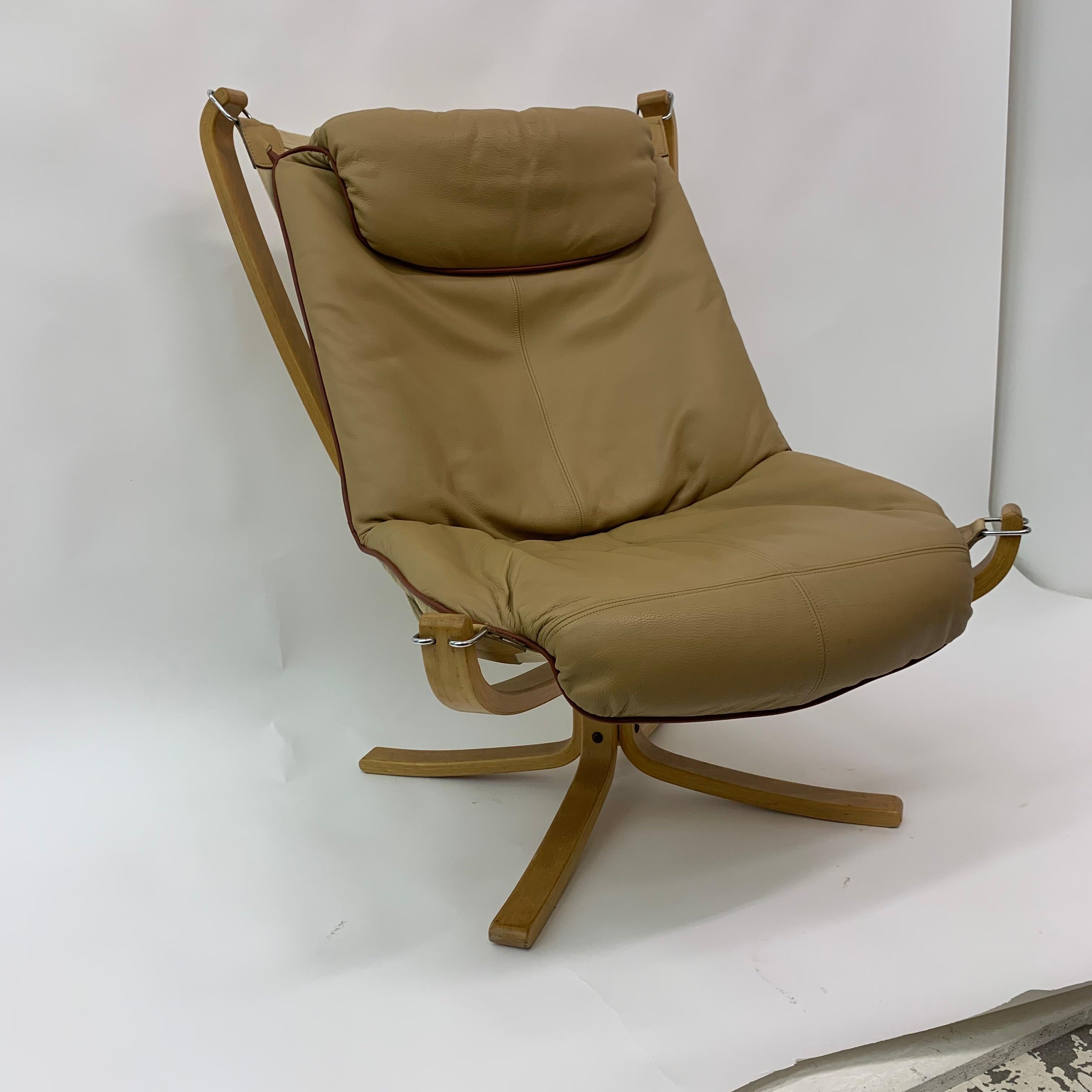 Scandinavian Modern Falcon Leather Lounge Chair by Sigurd Ressel for Vatne Møbler, 1970s For Sale