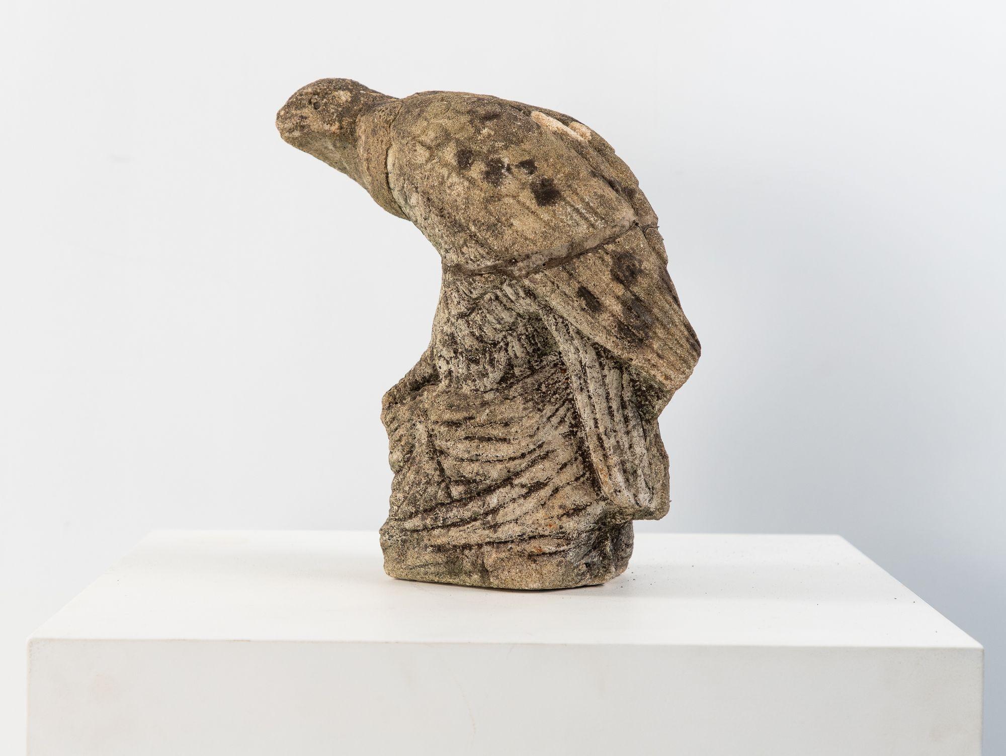 Belge Falcon or Hawk Bird Stone Garden Ornament, Belgium Mid 20th C. en vente