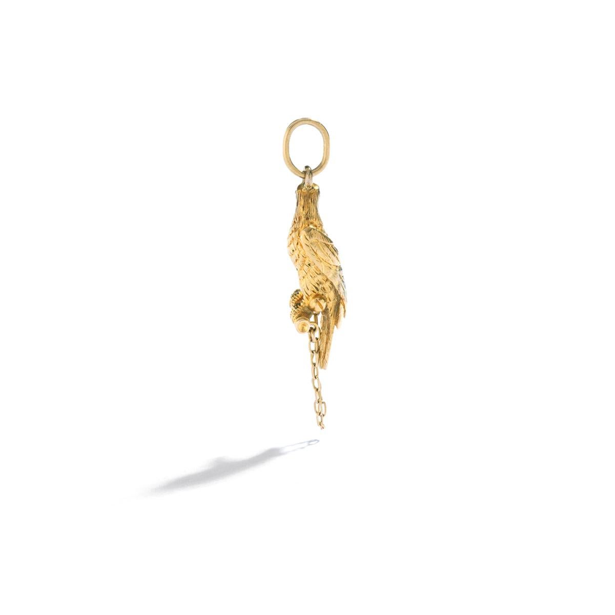 Falcon Yellow Gold 18k Pendant Charm Pendant.

Total length: 1.38 inch (3.50 centimeters) including bail.
Total weight: 8.24 grams