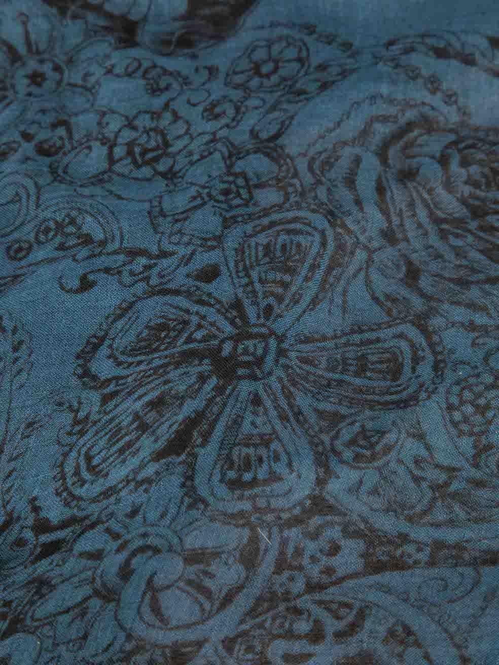 Faliero Sarti Blue Floral Print Scarf In Excellent Condition For Sale In London, GB