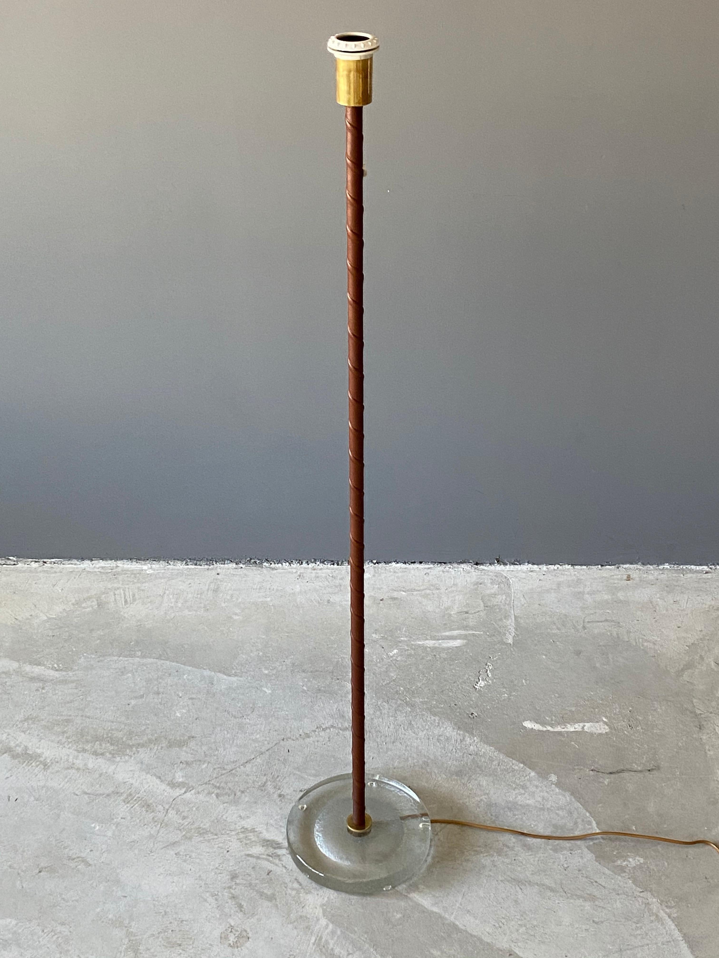 Falkenberg Belysning, Functionalist Floor Lamp, Brass, Leather, Glass, 1960s In Good Condition For Sale In High Point, NC