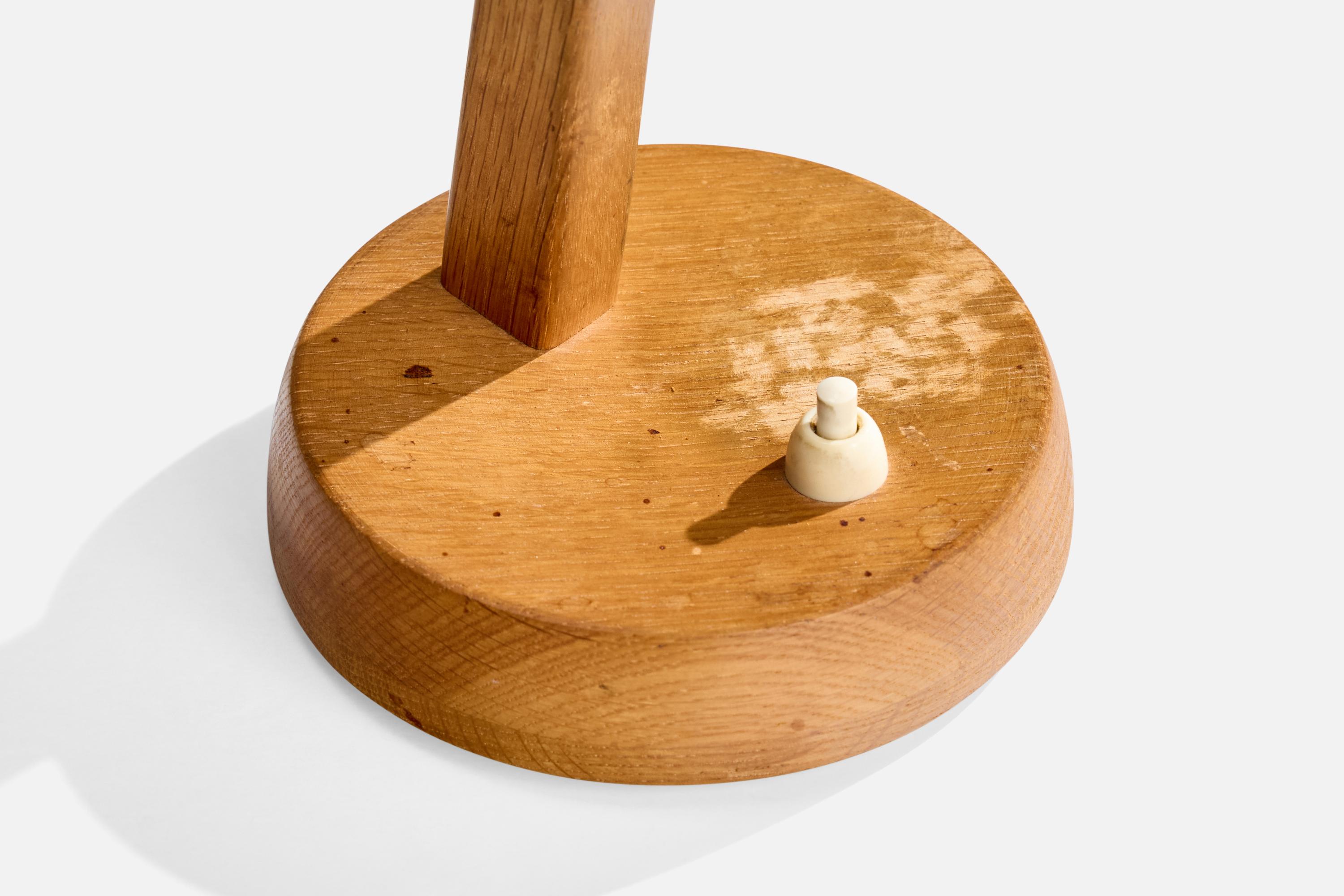Falkenberg Belysning, lampe de table, laiton, Oak, acrylique, Suède, années 1960 en vente 1