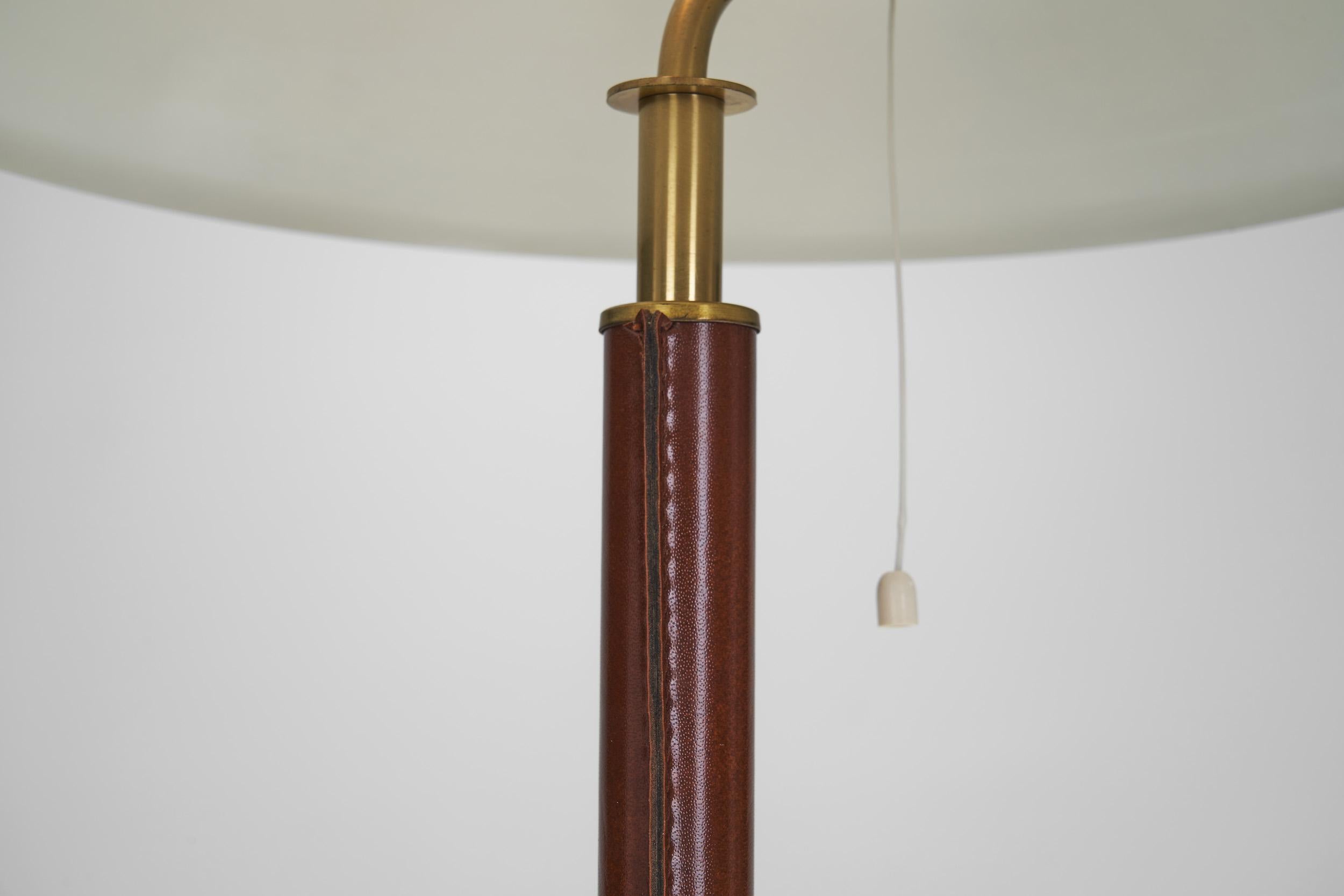 Falkenbergs Belysning Brass and Leather Table Lamp, Sweden, 1960s For Sale 6