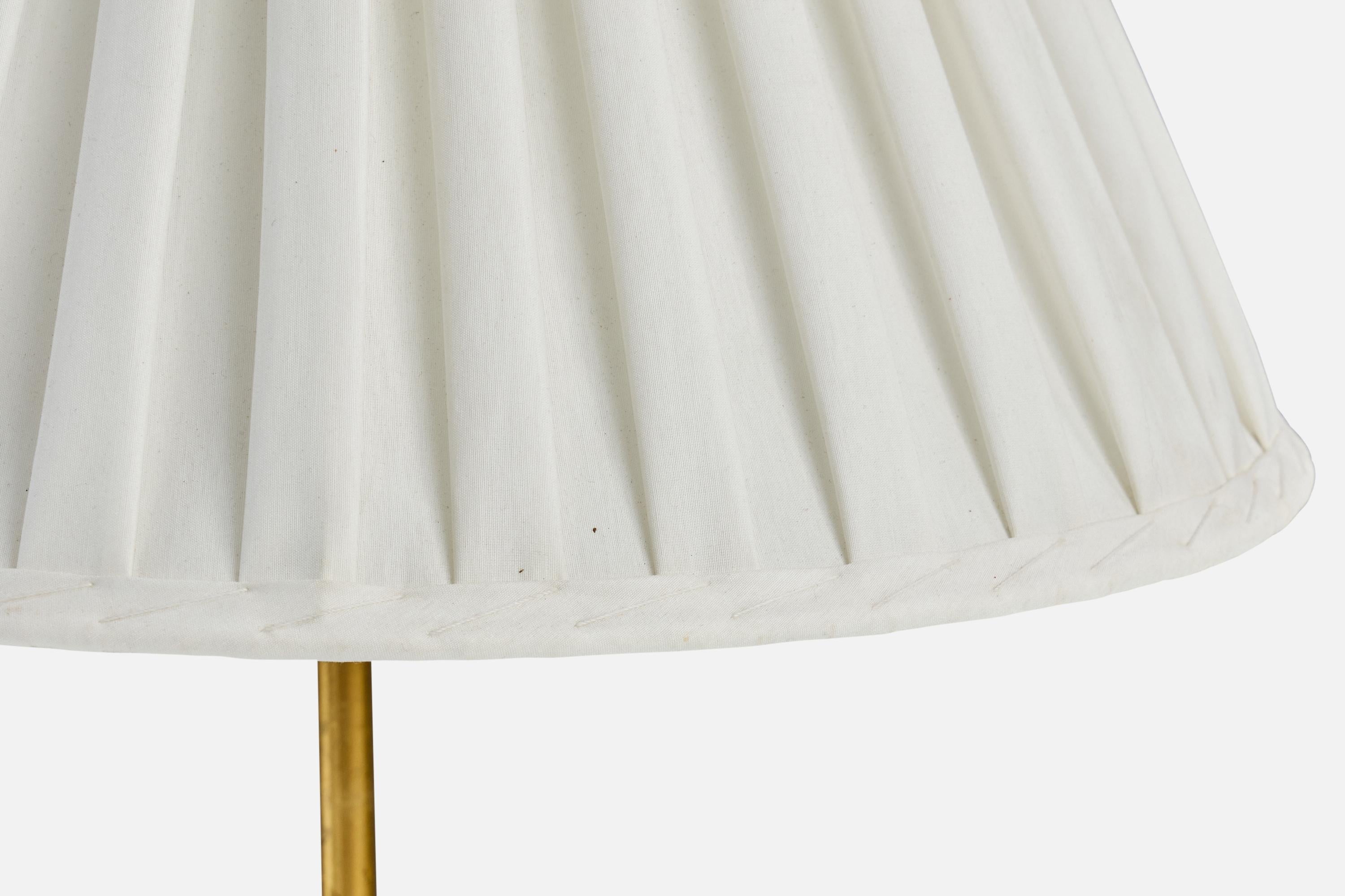Suédois Falkenbergs Belysning, lampadaire, laiton, tissu, Suède, années 1950 en vente