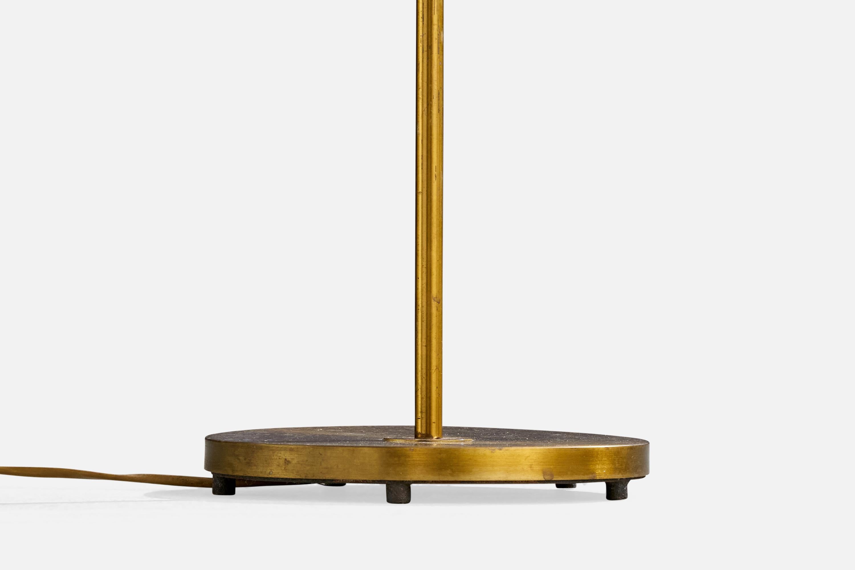 Laiton Falkenbergs Belysning, lampadaire, laiton, tissu, Suède, années 1950 en vente