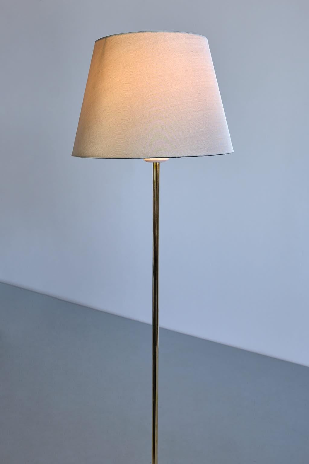 Mid-20th Century Falkenbergs Belysning Floor Lamp in Glass and Brass, Sweden, 1960s For Sale