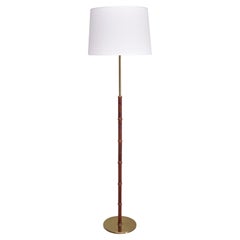 Falkenbergs Belysning Stehlampe aus Eiche und Messing, Schweden, 1960er Jahre
