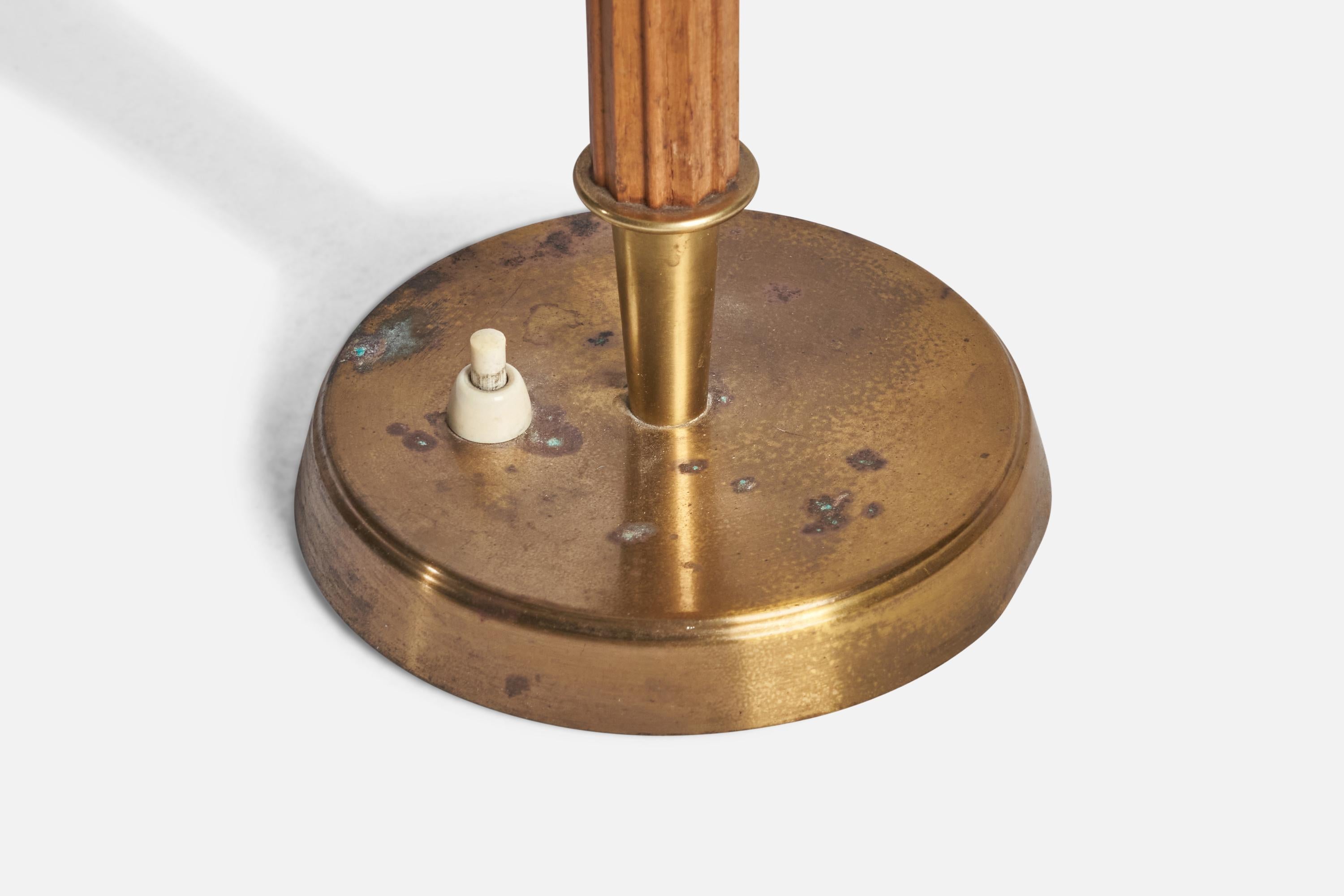 Mid-20th Century Falkenbergs Belysning, Table Lamp, Brass, Oak, Sweden, 1940s For Sale