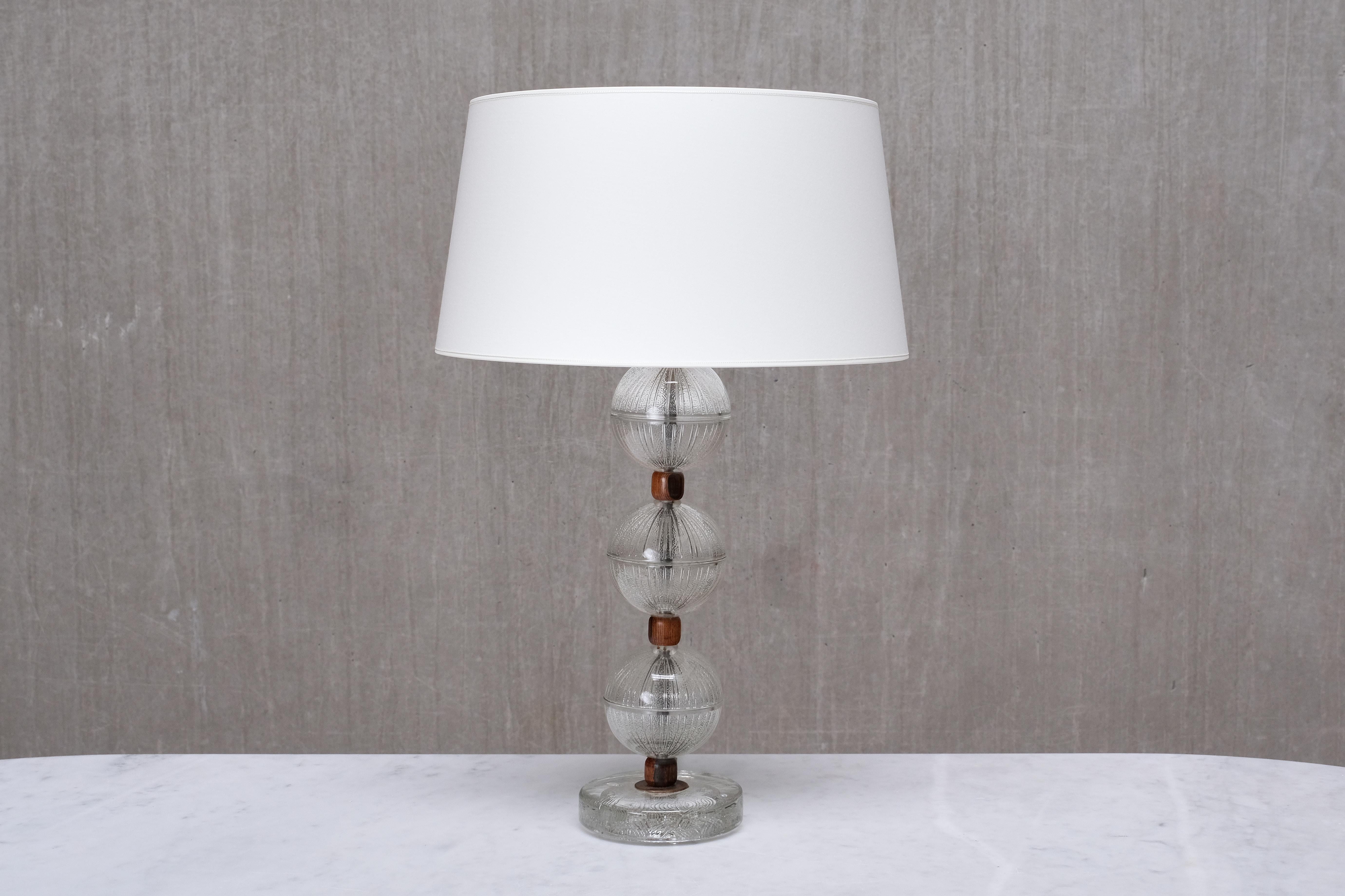 Falkenbergs Belysning Lámpara de sobremesa de cristal, palisandro, Suecia, años 50 en Bueno estado para la venta en The Hague, NL