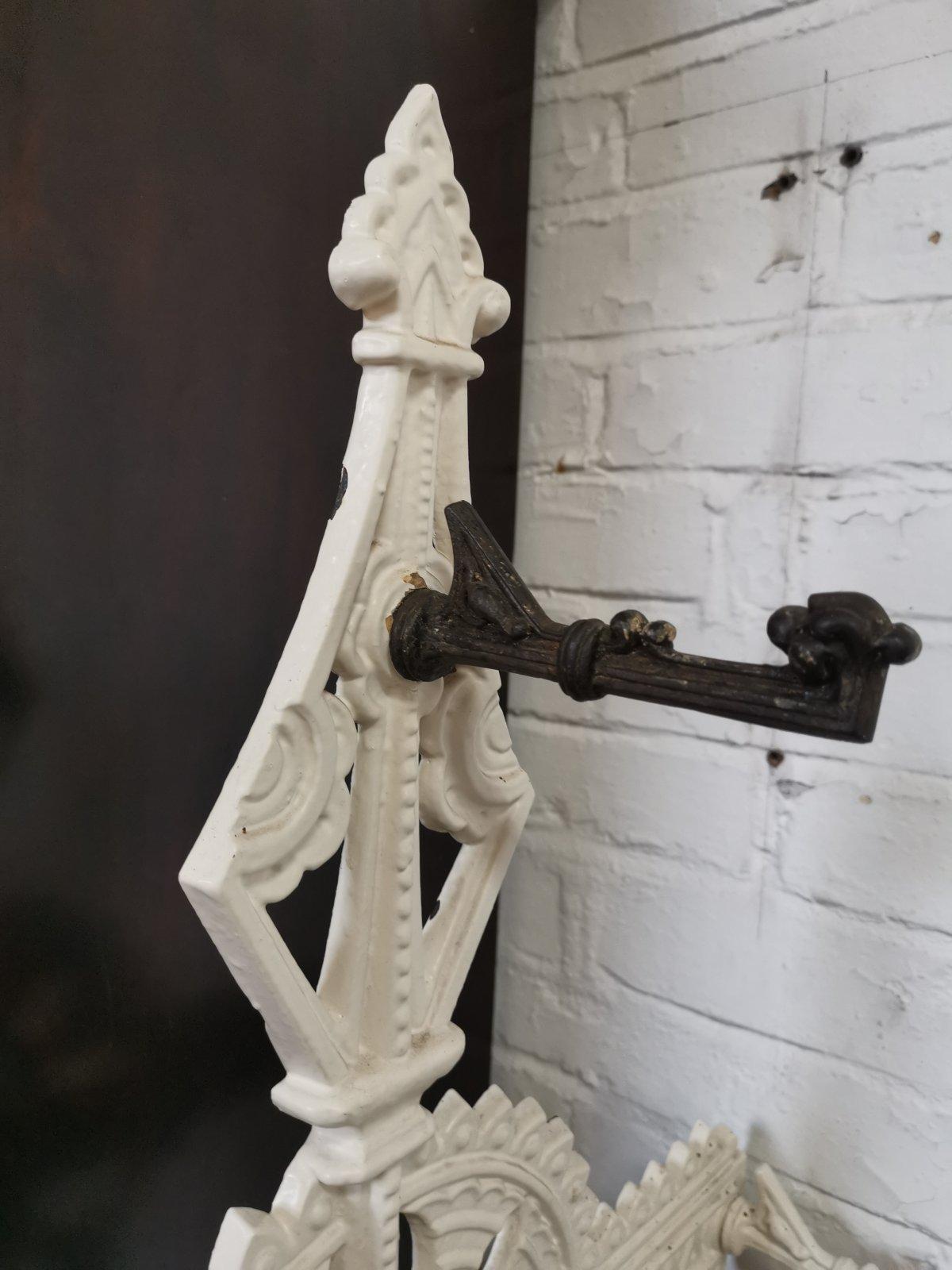 Falkirk, Style of Dr C Dresser, Aesthetic Movement Painted Cast Iron Stick Stand In Good Condition For Sale In London, GB