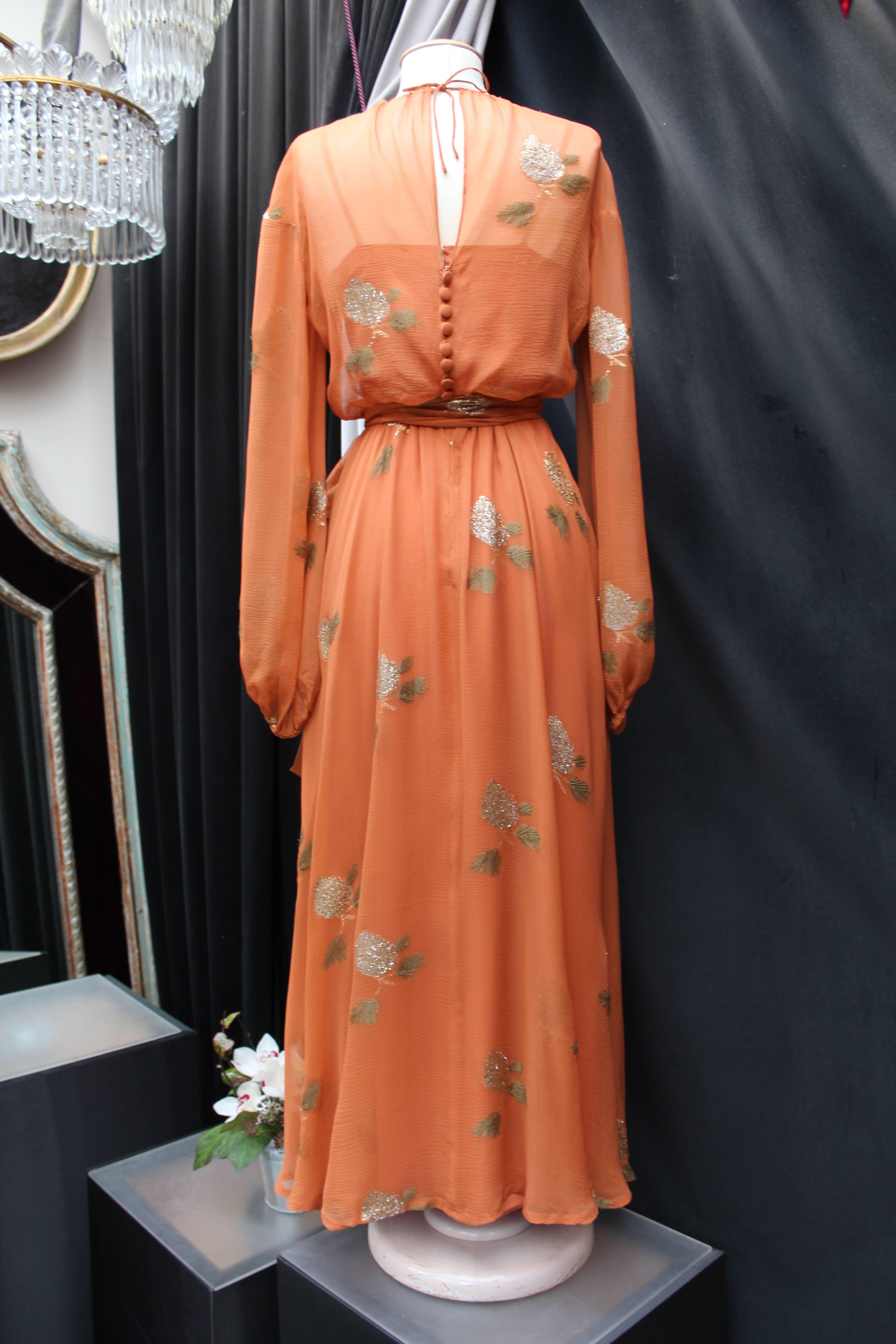 Orange Fall 1974-1975 Jean Patou Haute Couture Défilé long orange evening gown For Sale