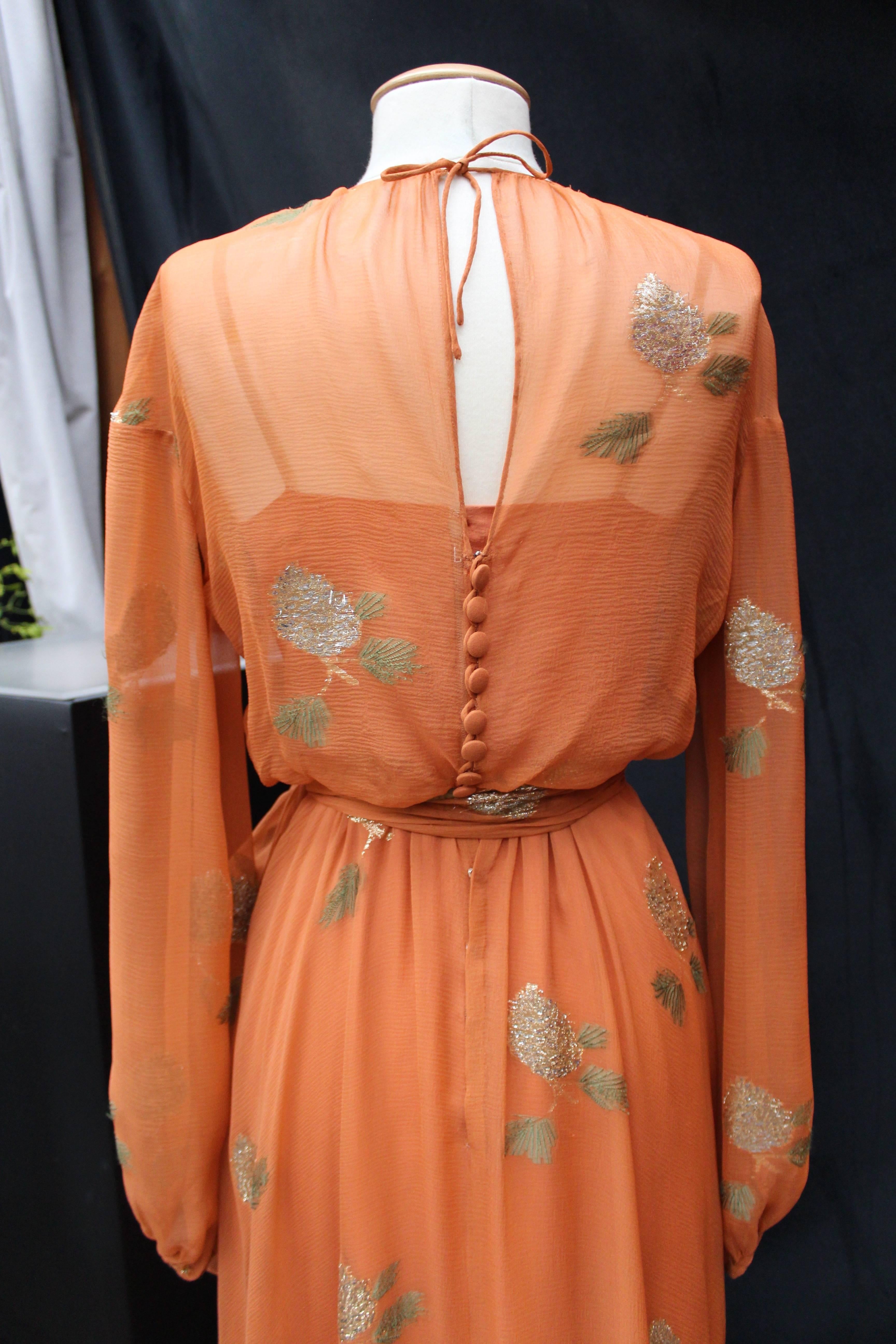 Fall 1974-1975 Jean Patou Haute Couture Défilé long orange evening gown For Sale 1