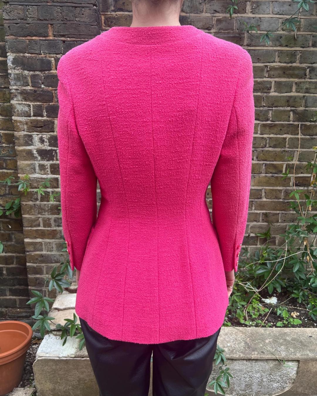 Fall 1991 Chanel Runway Documented Pink Boucle Wool Jacket For Sale 4