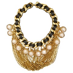 Chanel Runway Pearl Necklace - 19 For Sale on 1stDibs