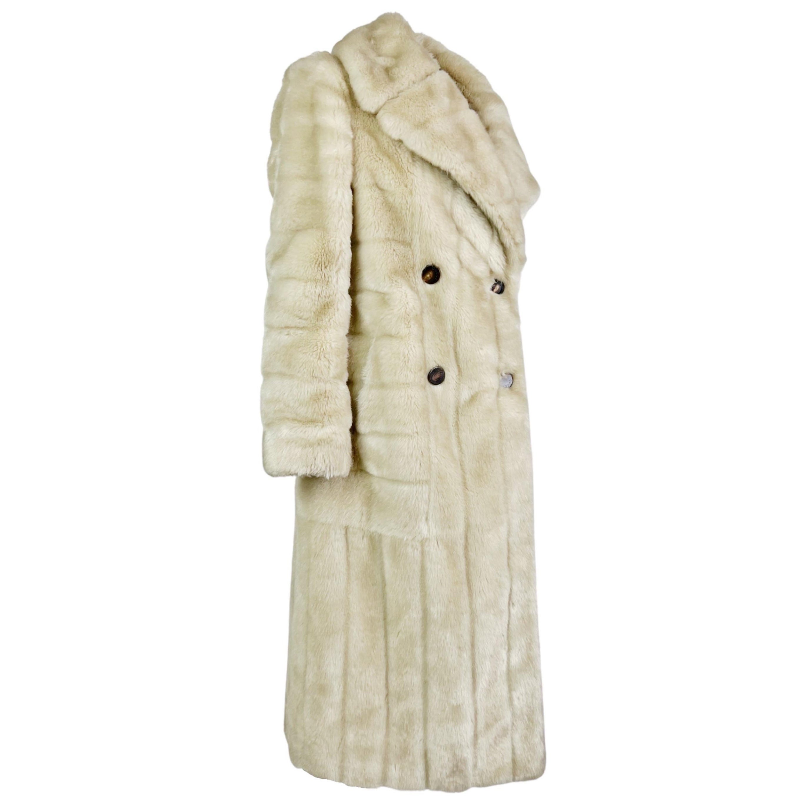 Fall 1996 Gucci by Tom Ford  Creme Faux Fur Coat For Sale