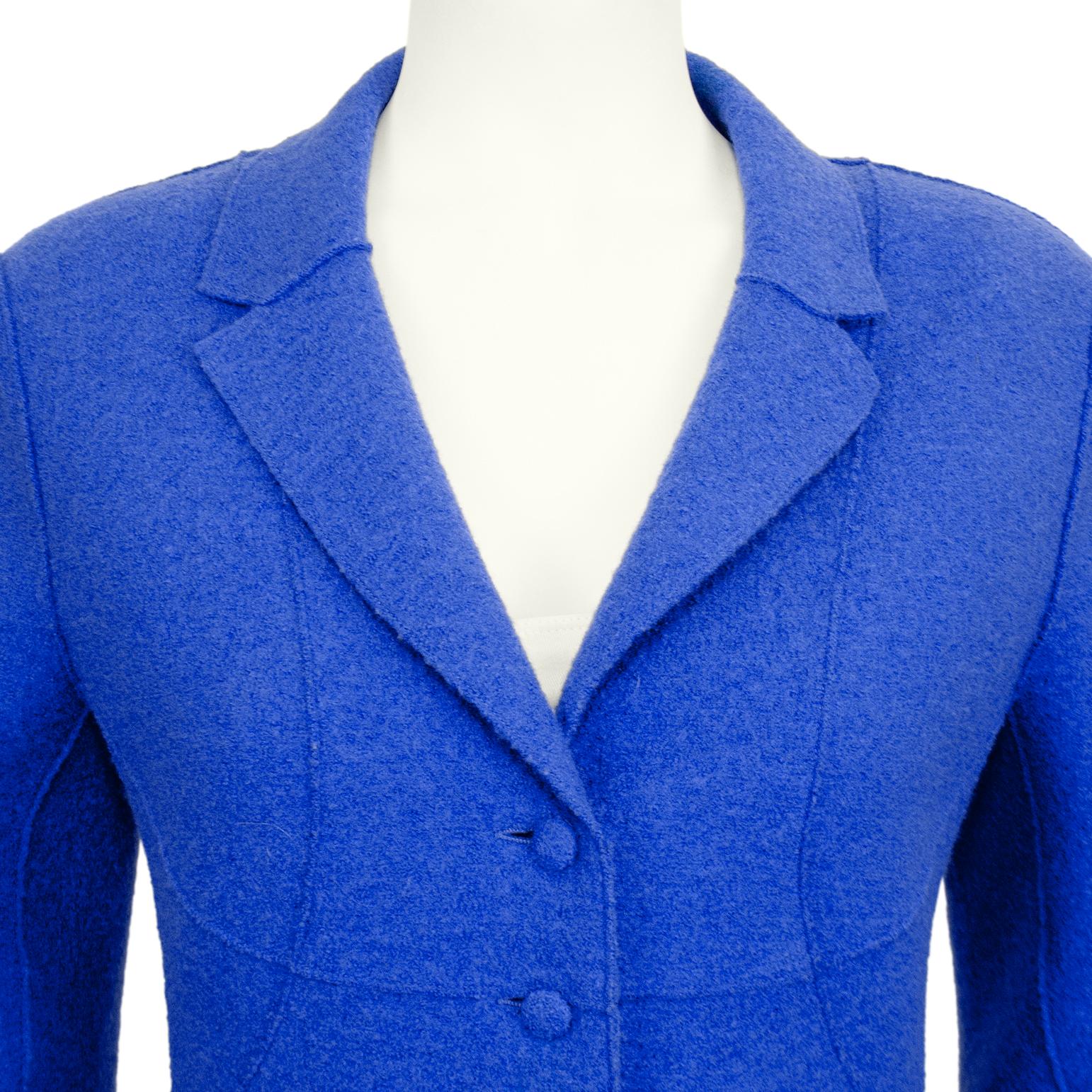 Fall 1999 Chanel Periwinkle Felted Wool Fitted Jacket In Good Condition For Sale In Toronto, Ontario