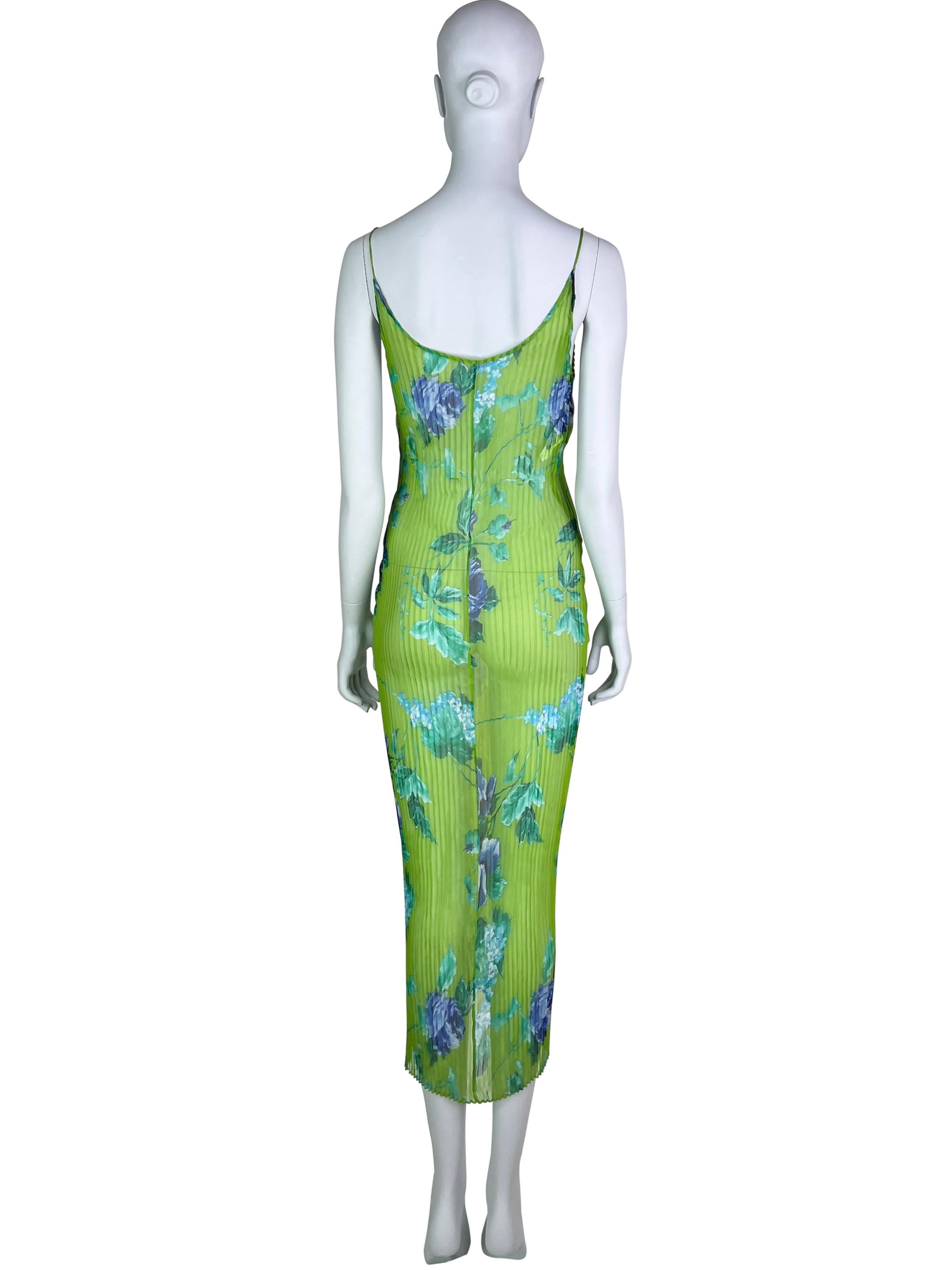 Fall 2000 Dolce & Gabbana Pleated Silk Dress For Sale 2