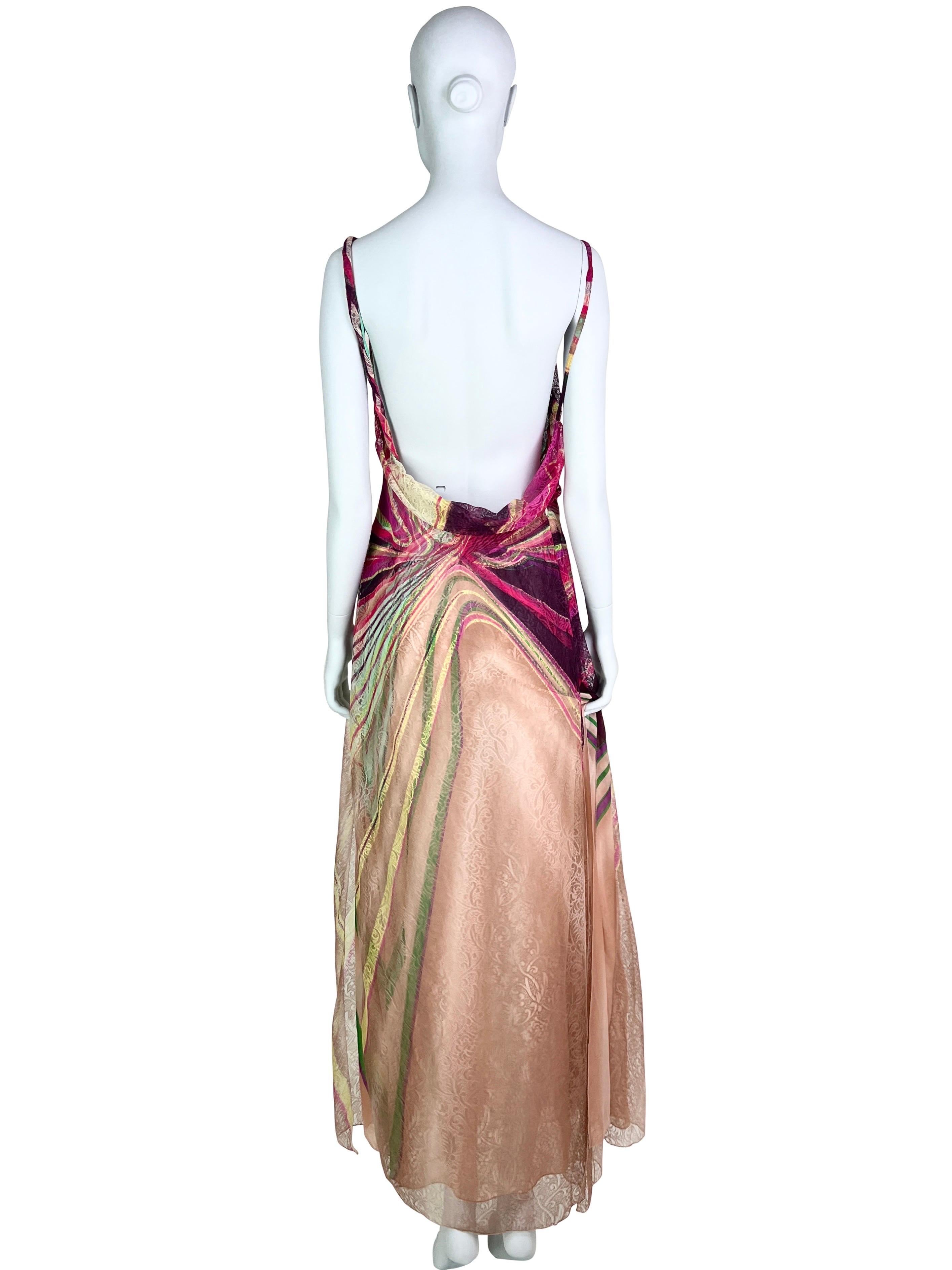 Automne 2000 Versace - Robe imprimée en dentelle en vente 4