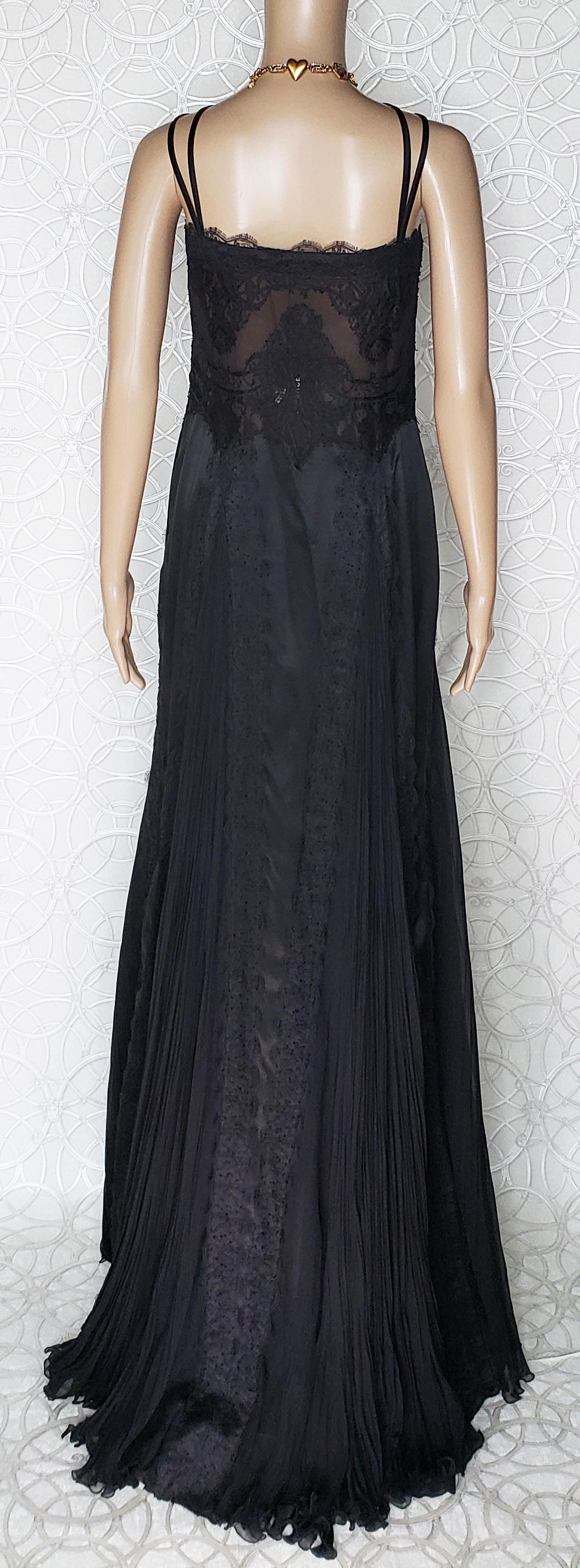 Fall 2003/2004 VINTAGE VERSACE BLACK SILK DRESS GOWN W/SHEER LACE Bodice  For Sale 2